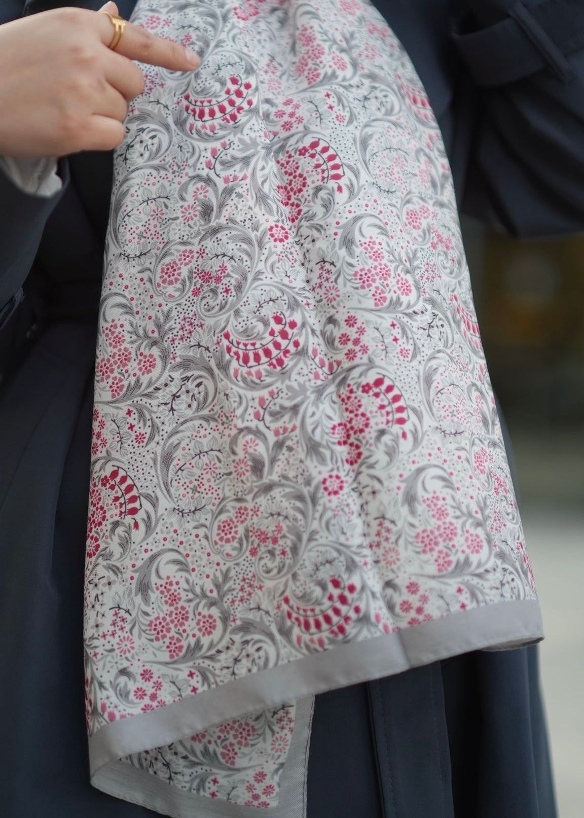 Nazeen Pattern Hijab - Gray