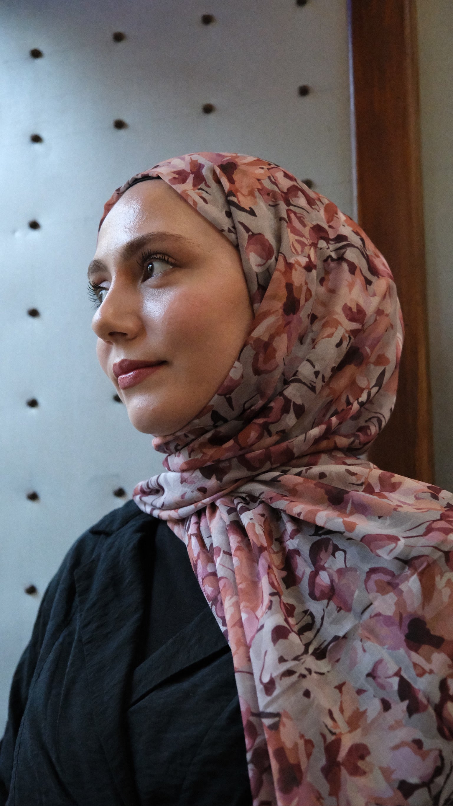 Garden Design Hijab - Burgundy Gray