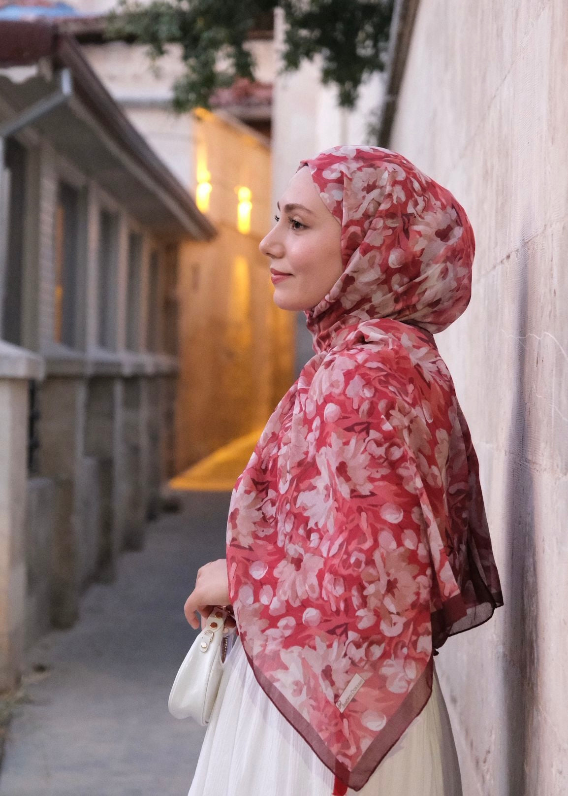 Garden Design Hijab - Burgundy