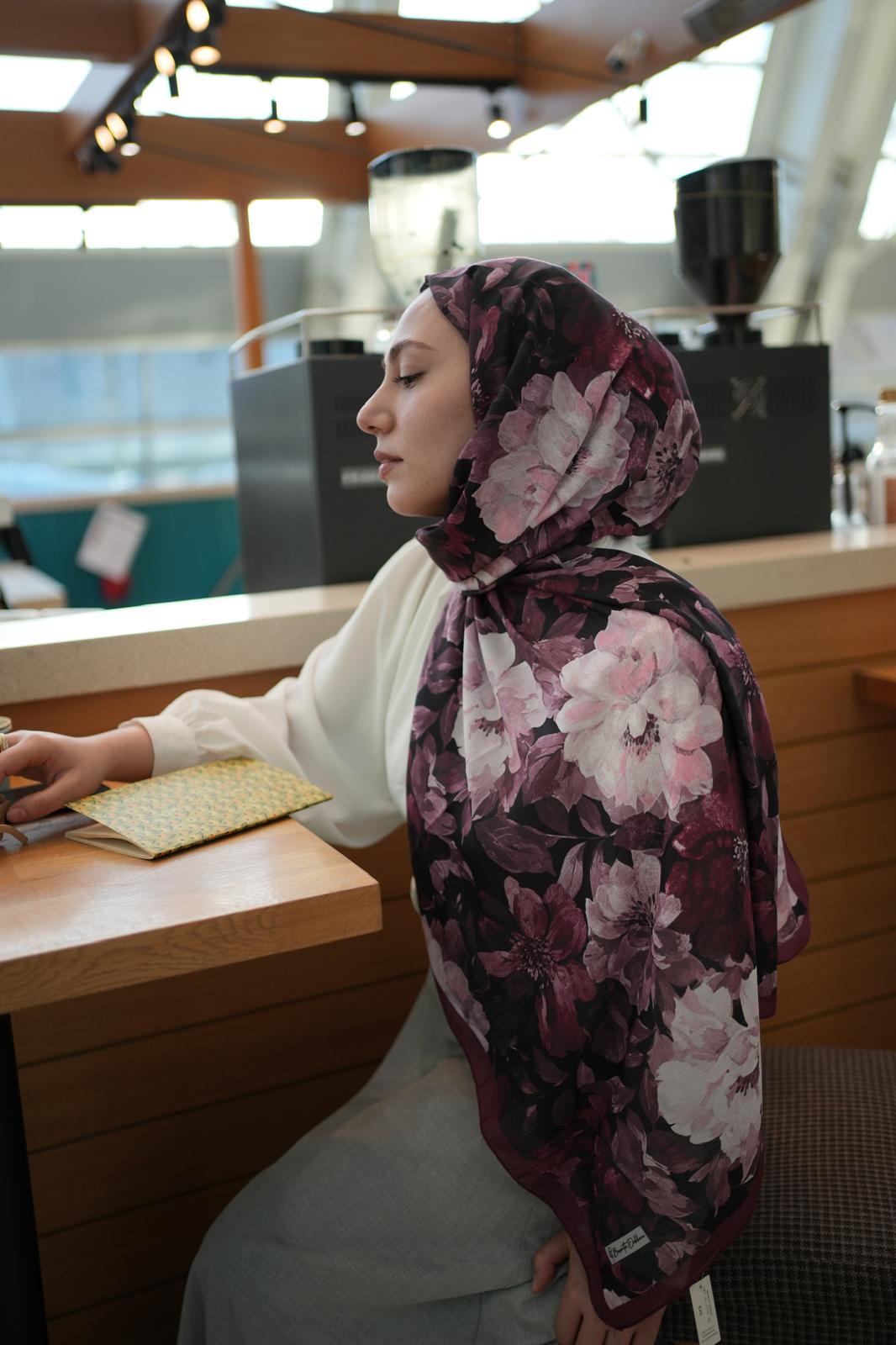 Velvet Bloom Hijab - Wine