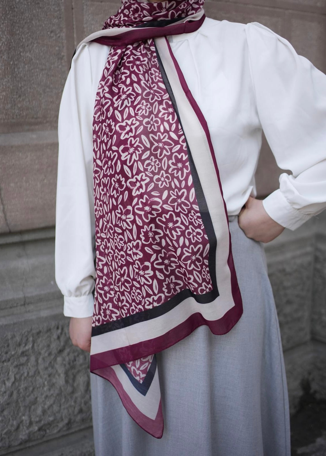 Flora Line Hijab - Burgundy