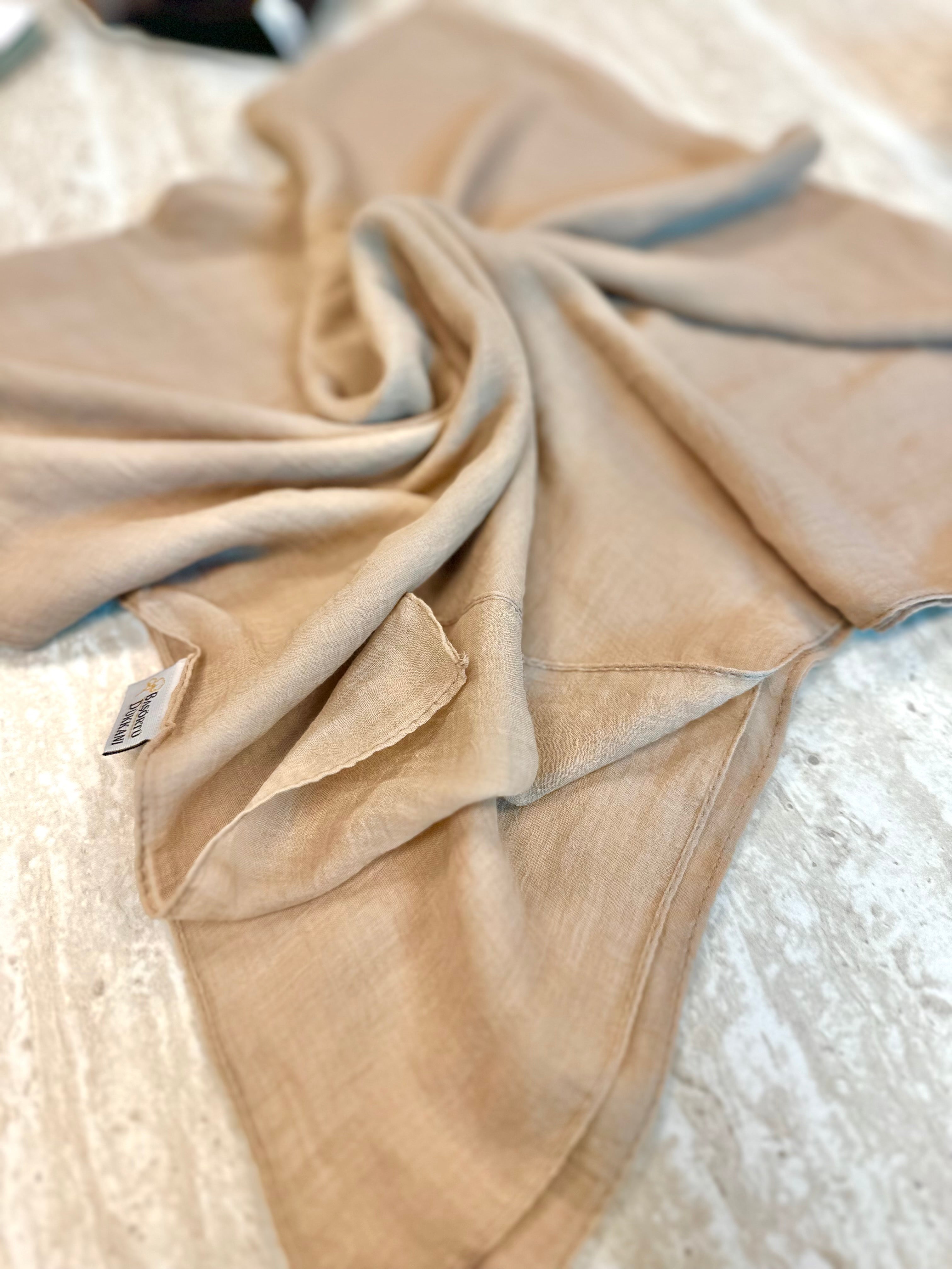 Relax Square Scarf - Latte
