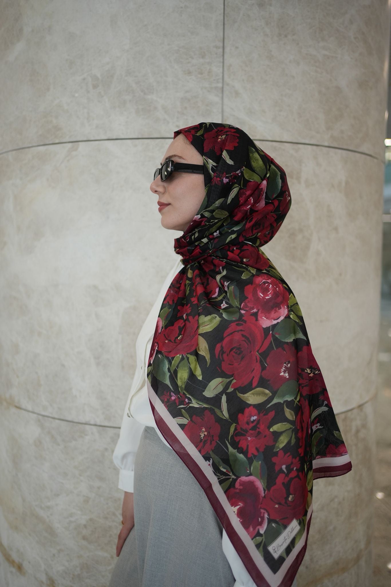 Florya Hijab - Red Black