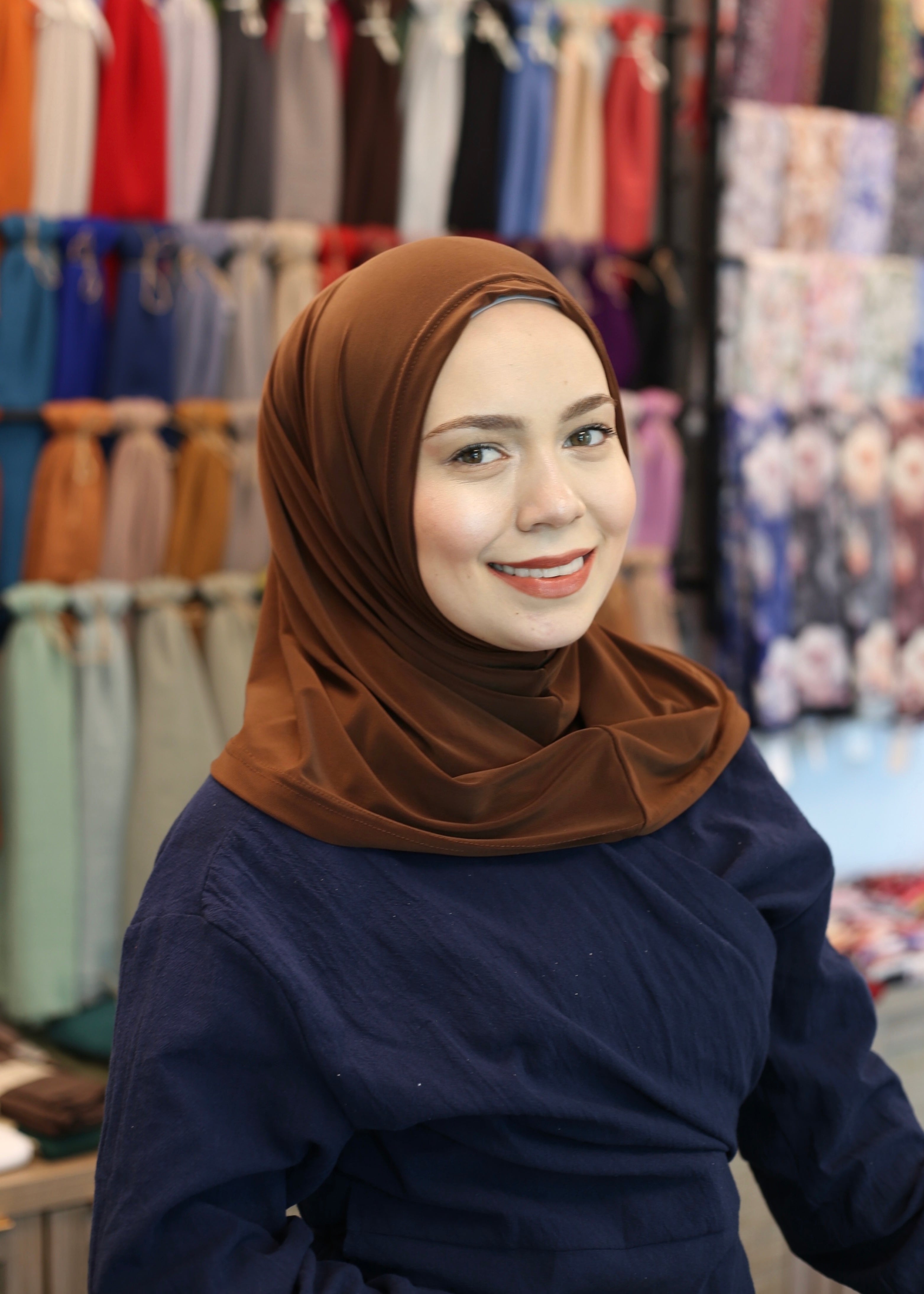 New Chocolate Brown Athletic Hijab – No Snap Closure | Sports Hijab with Free Undercap