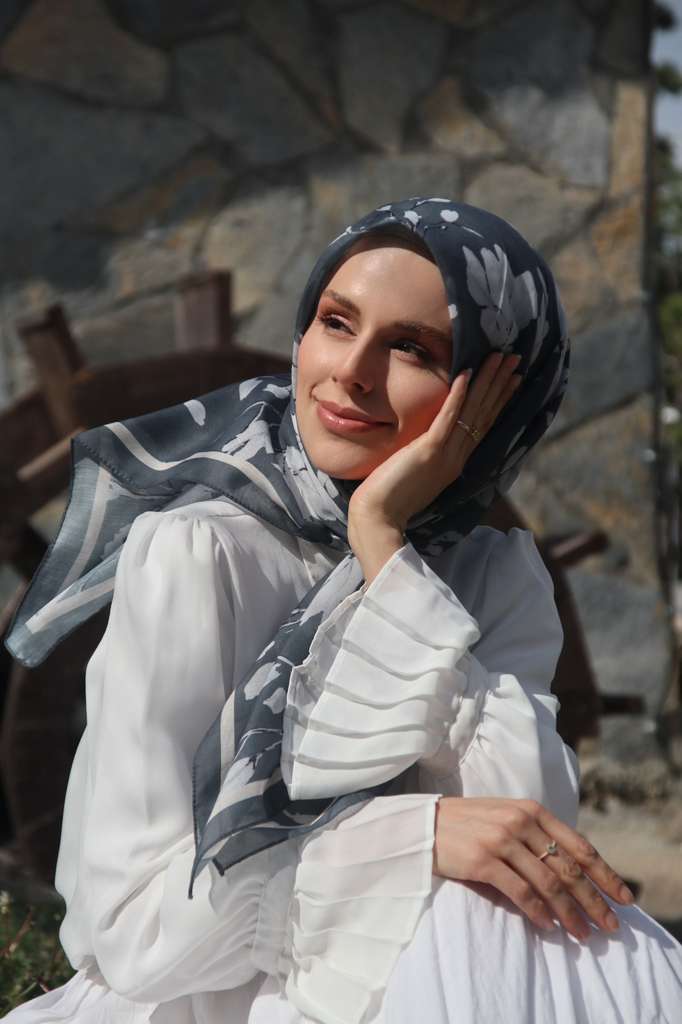 Silk Garden Square Scarf - Anthracite
