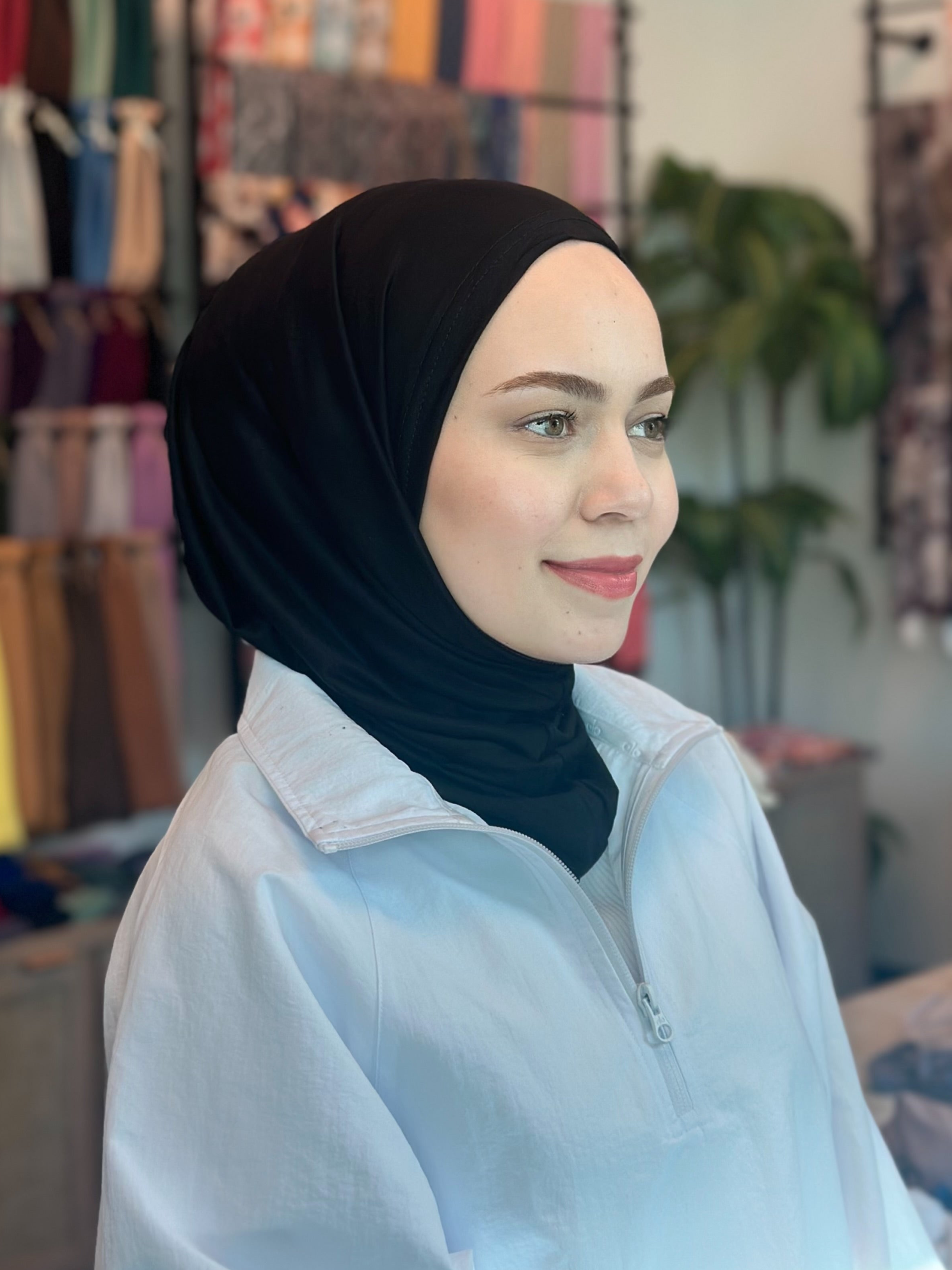 New Black Athletic Hijab – No Snap Closure | Sports Hijab