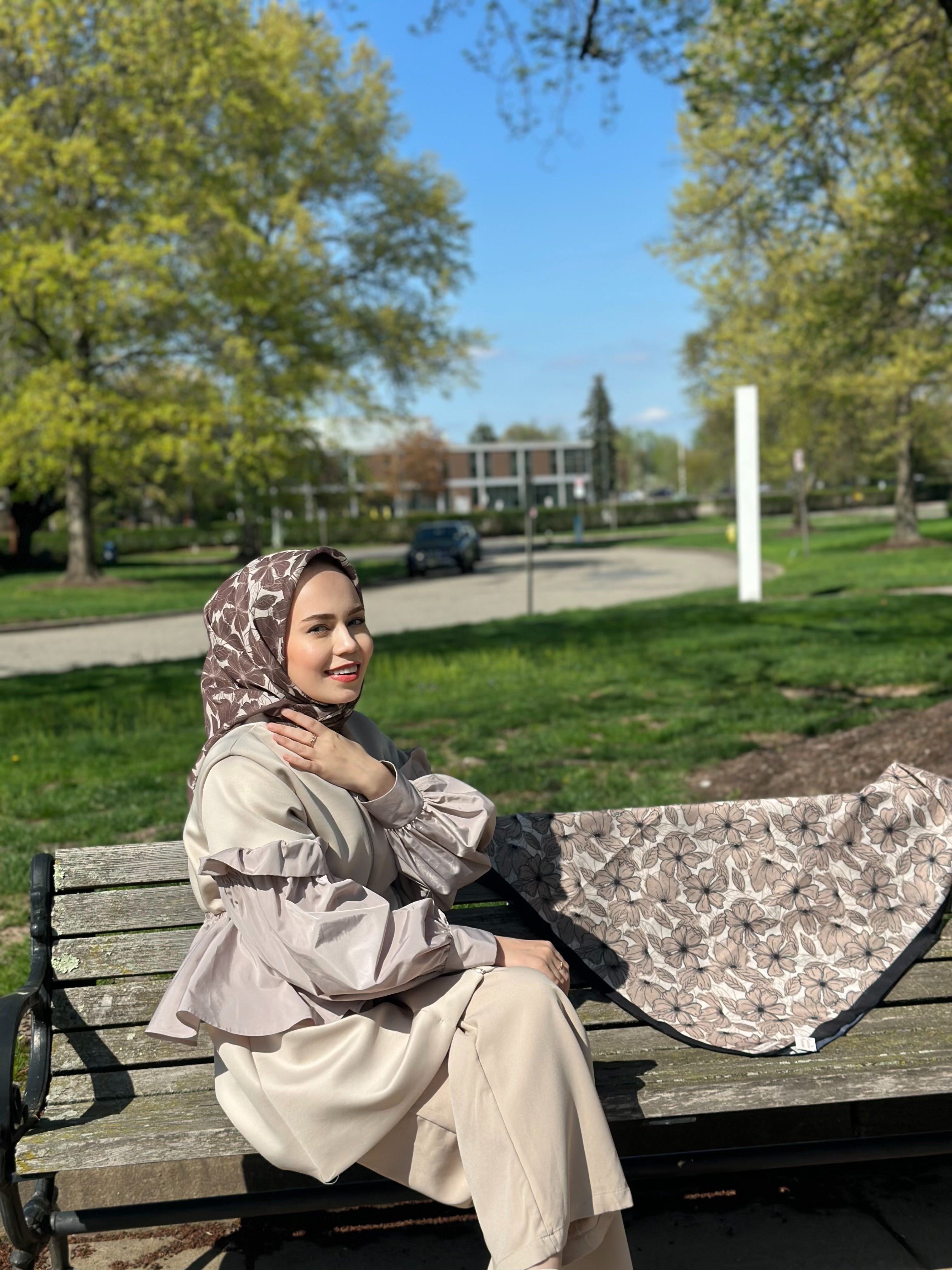 Floria Touch Square Scarf - Chocolate
