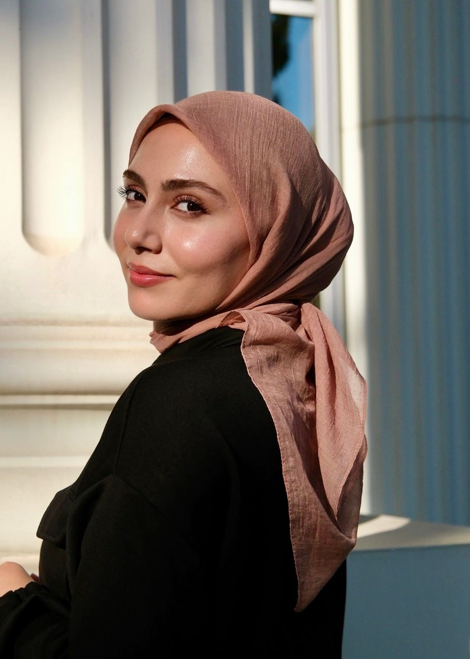 Relax Square Scarf - Salmon Brown