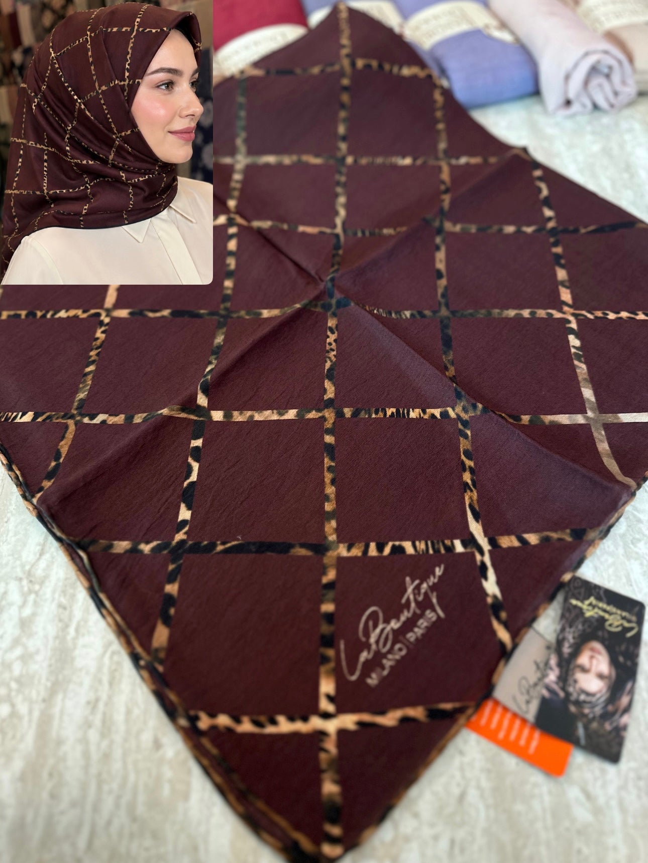 La Boutique Square Scarf - 57