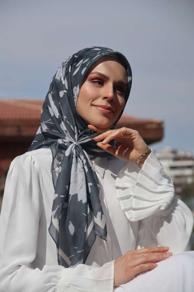 Silk Garden Square Scarf - Anthracite