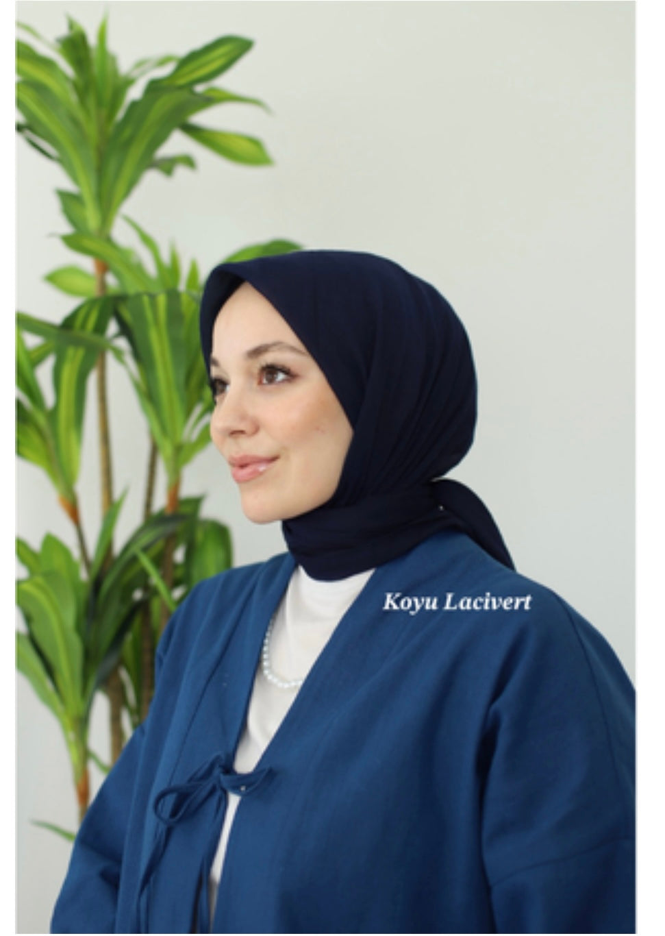 Relax Square Scarf - Dark Navy