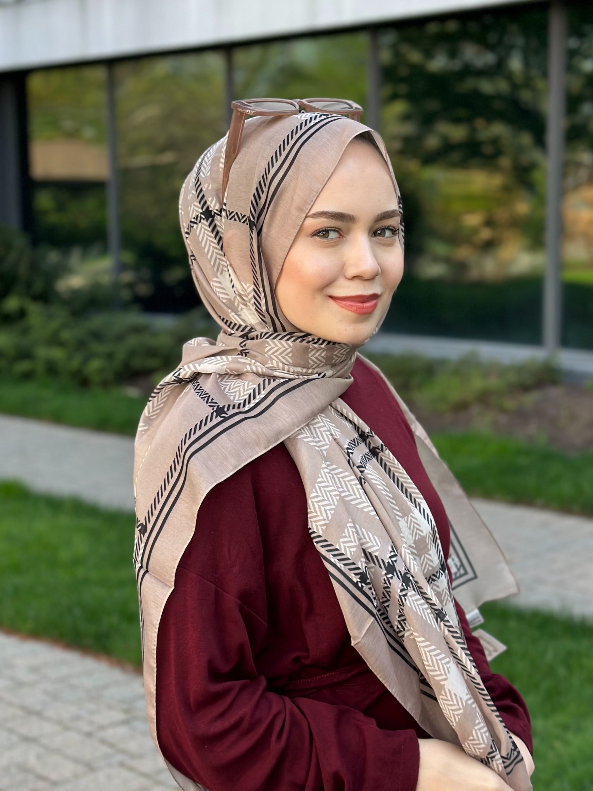 Plaid Hijab - Beige