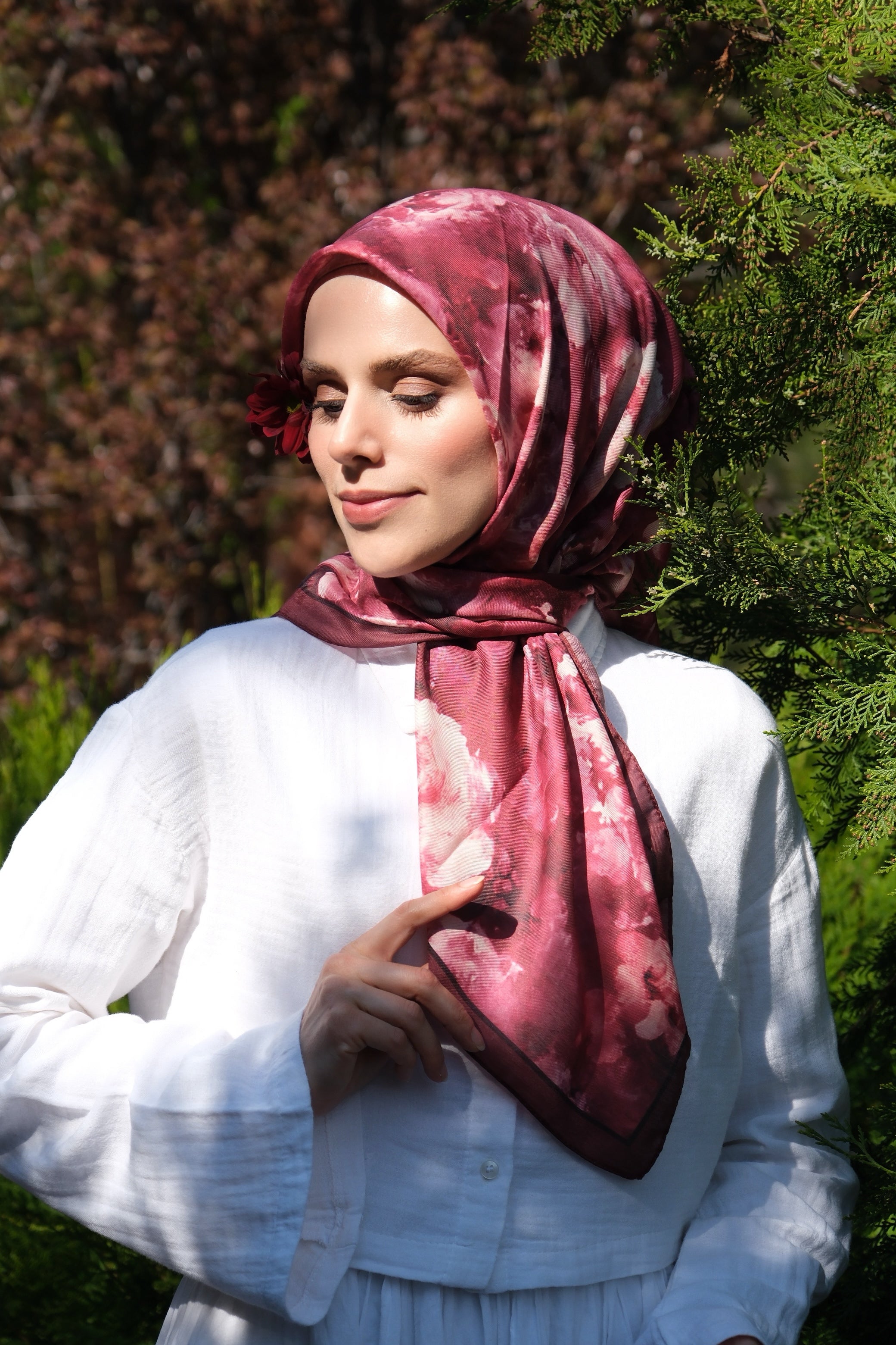 Rose Blend Square Scarf - Wine