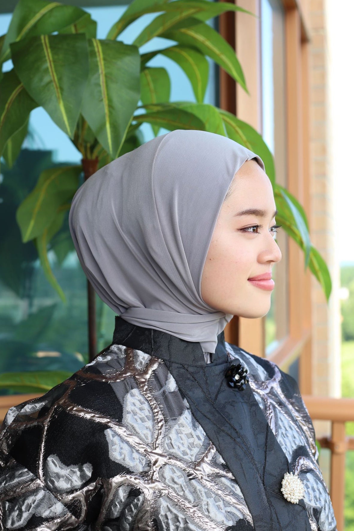 New Grey Athletic Hijab – Sports Hijab with Snap Closure | No-Pin Performance Hijab