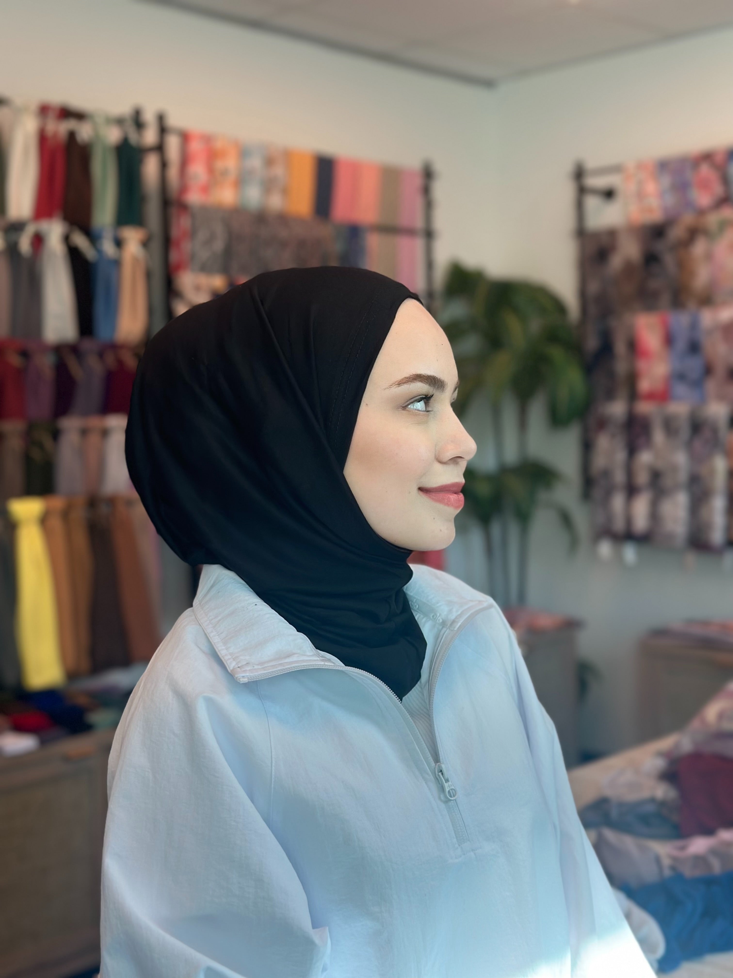 New Black Athletic Hijab – No Snap Closure | Sports Hijab