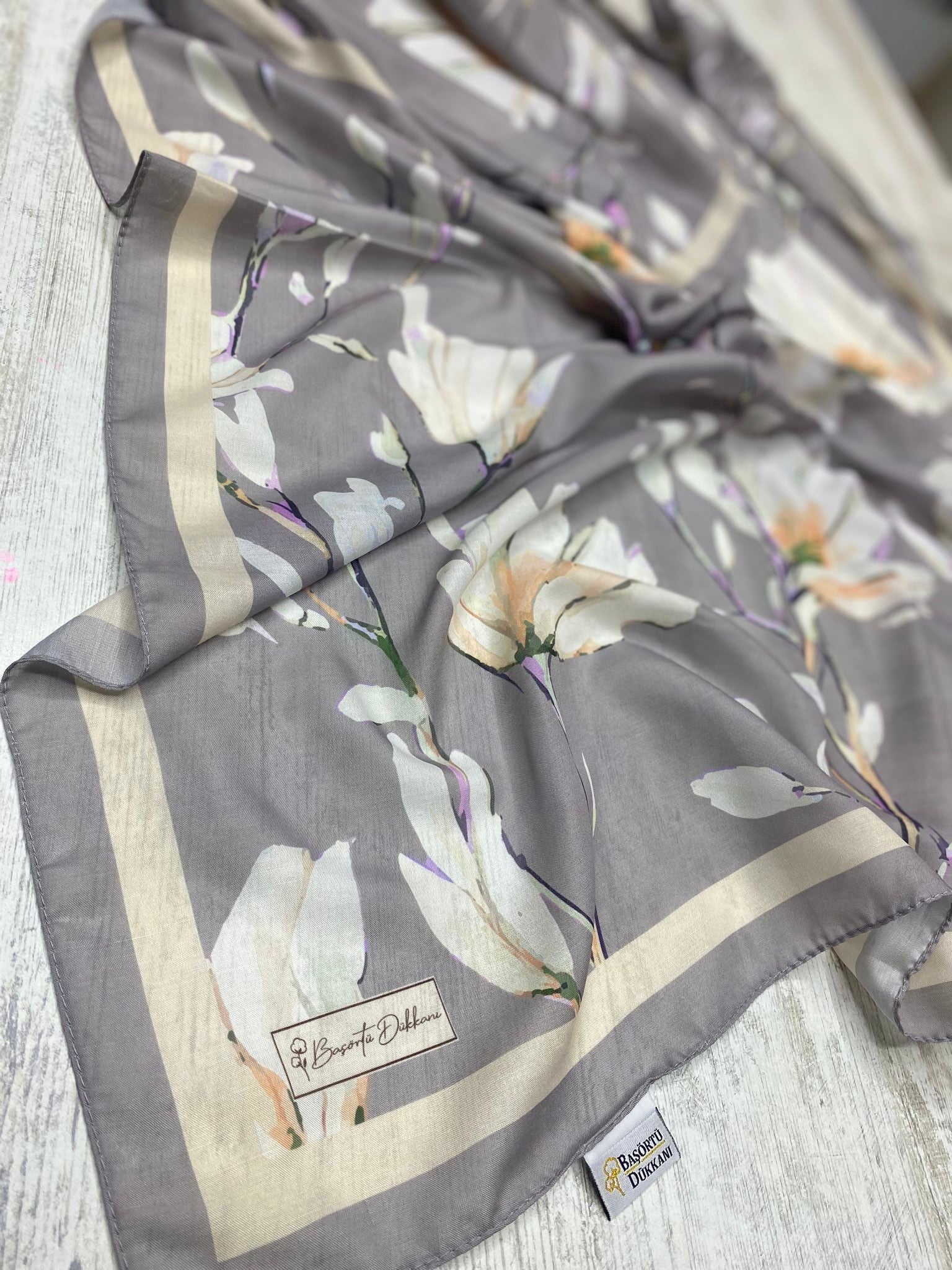 Silk Garden Hijab - Silk Gray