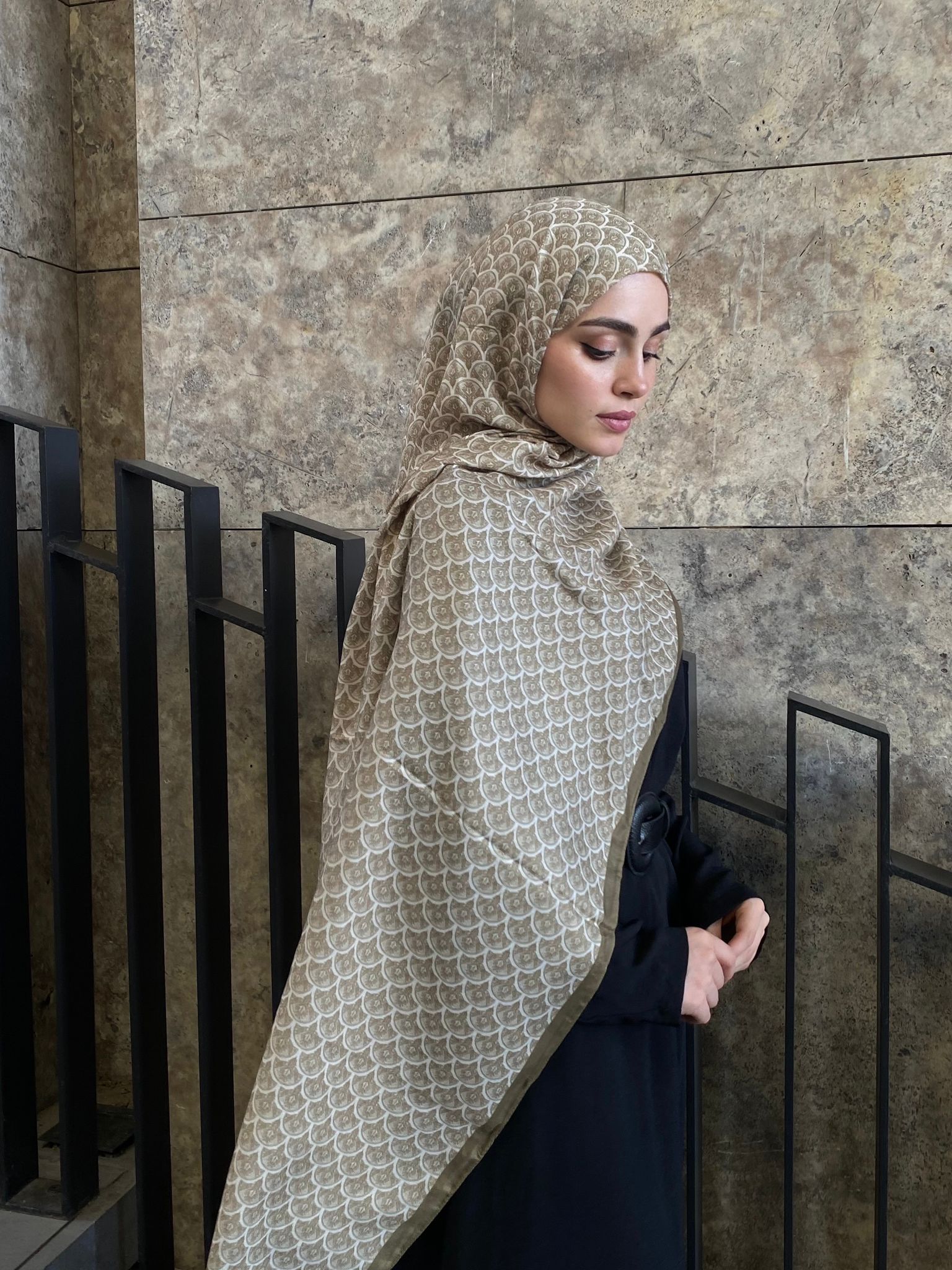 Minimal Pattern Hijab - Oil Green