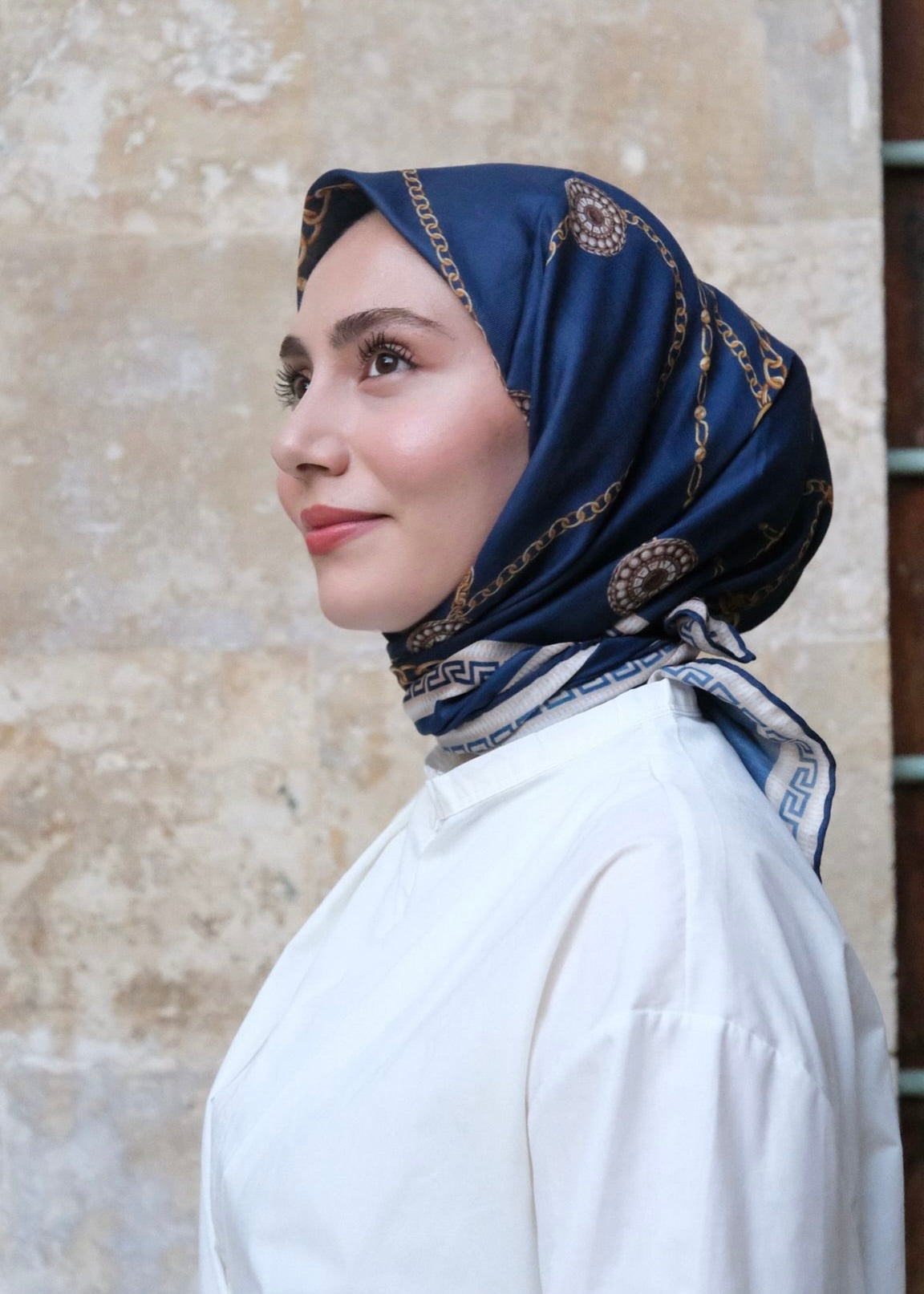 Chain Pattern Square Scarf - Navy Blue
