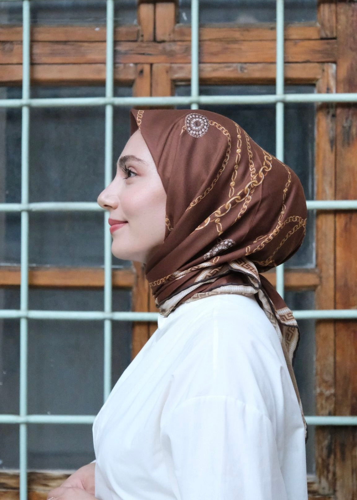 Chain Pattern Square Scarf - Chocolate Brown
