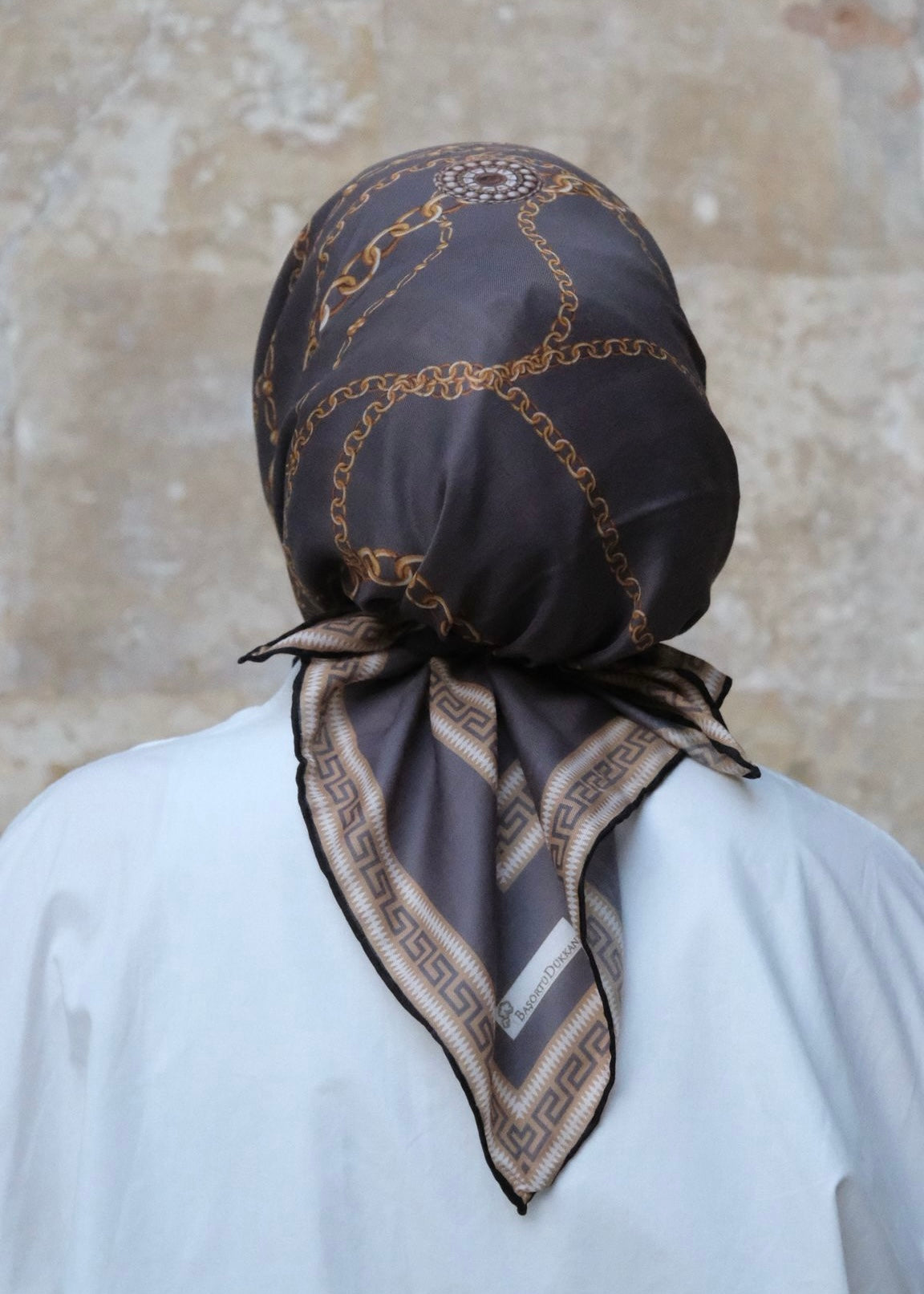 Chain Pattern Square Scarf - Smoke