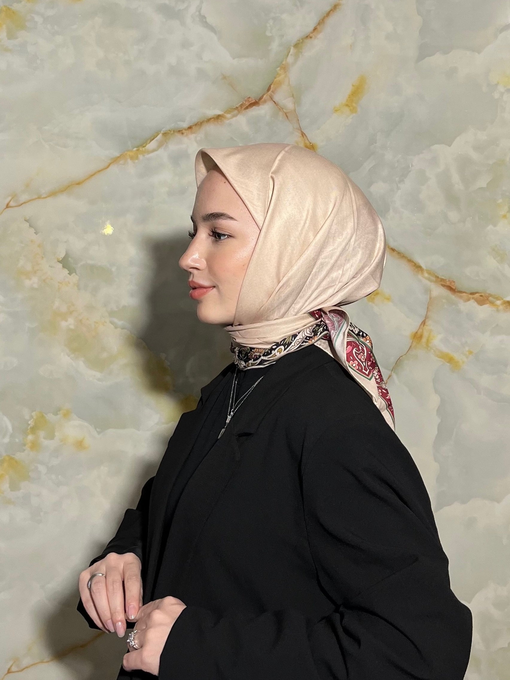 Royal Square Scarf - Cream