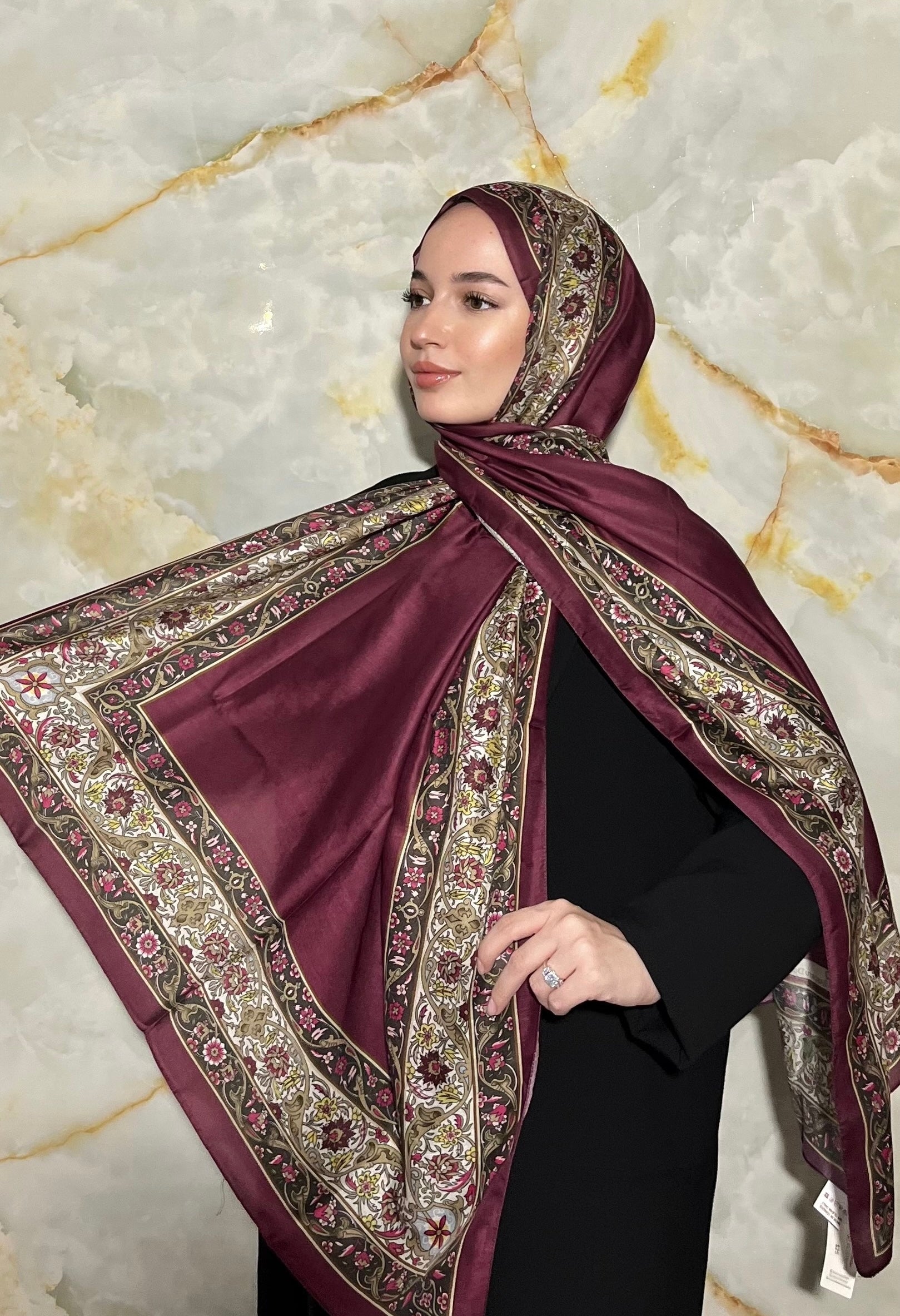 Royal Hijab - Cherry