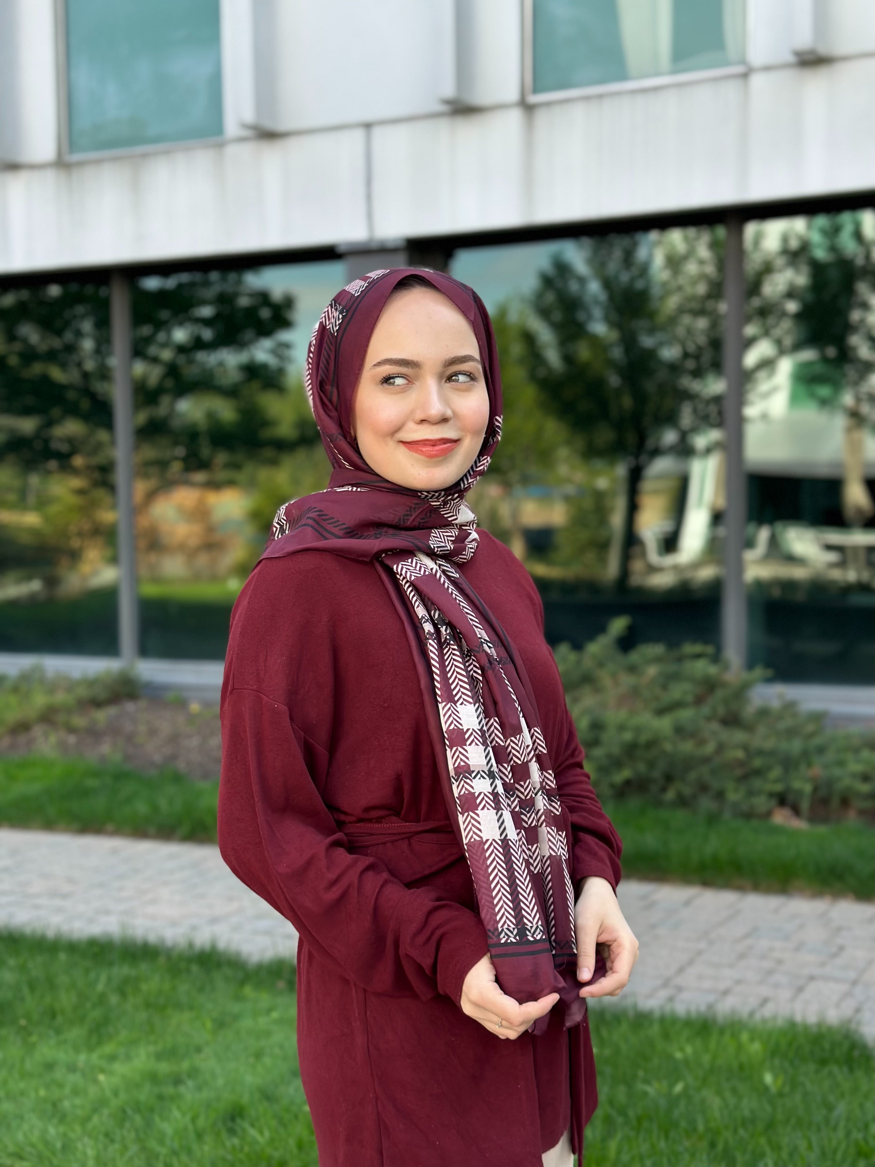 Plaid Hijab - Burgundy