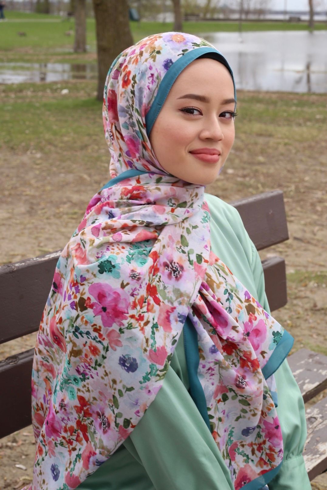Watercolor Floral Hijab - Stabilo