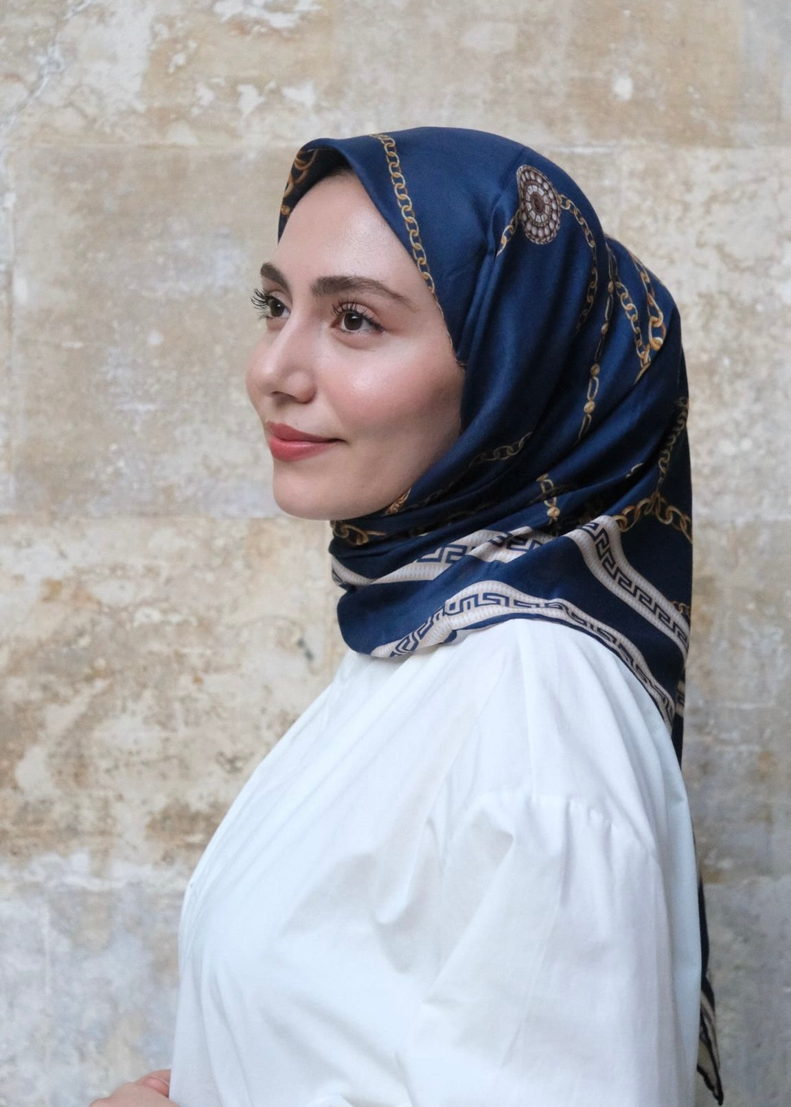 Chain Pattern Square Scarf - Navy Blue