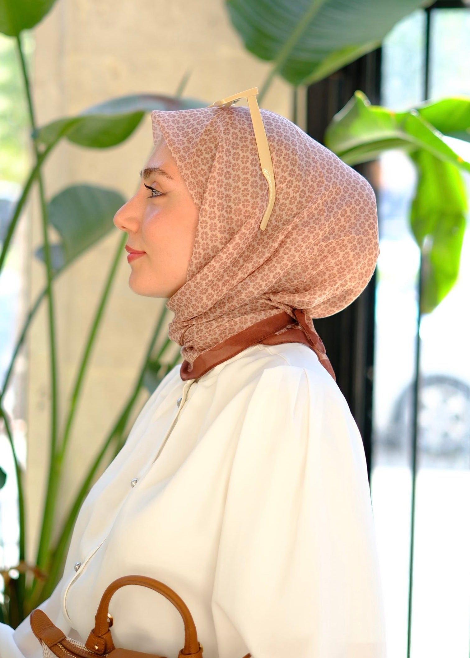 Clover Pattern Square Scarf - Milky Coffee