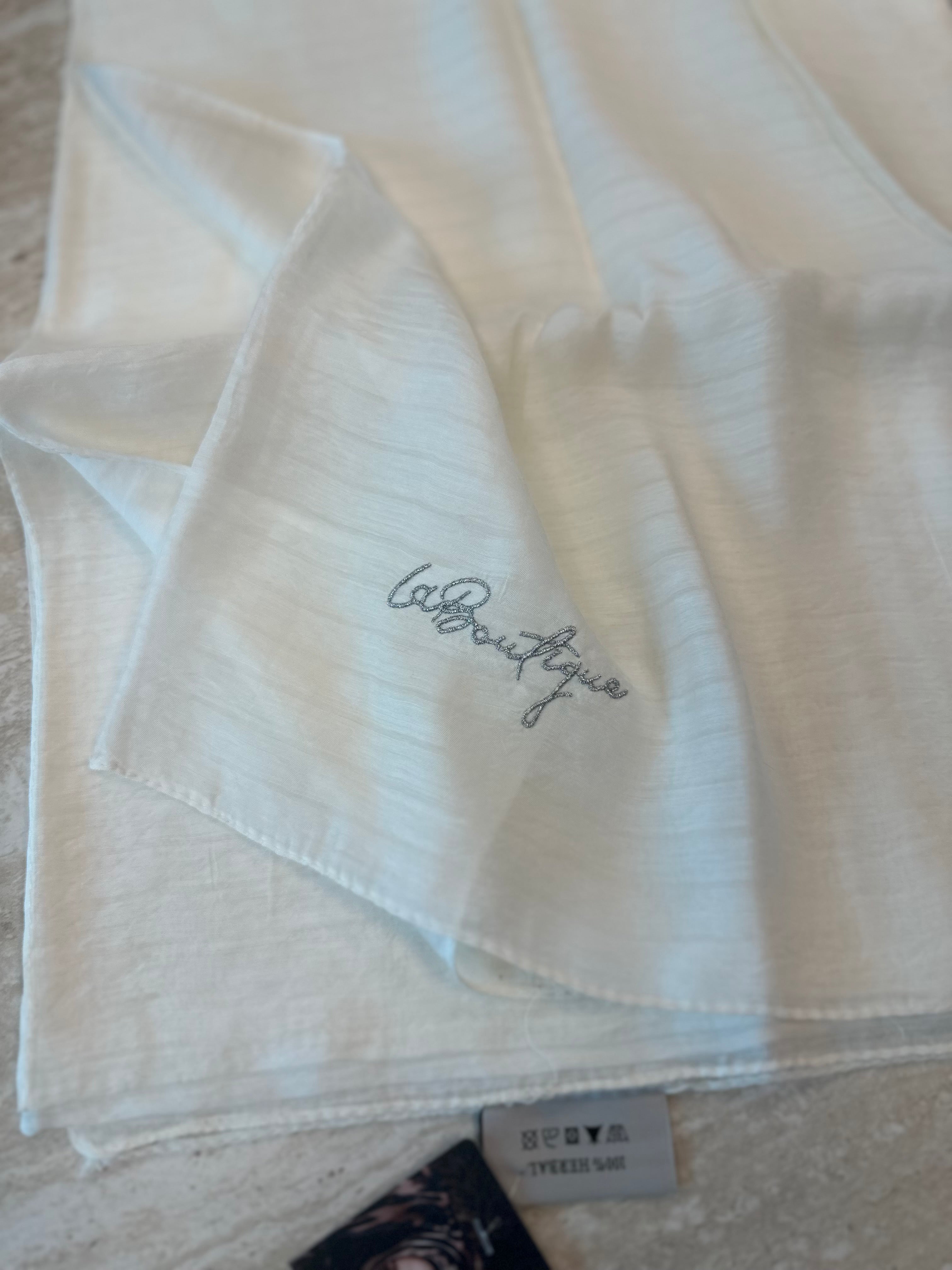 La Boutique - %100 Herbal Hijab White