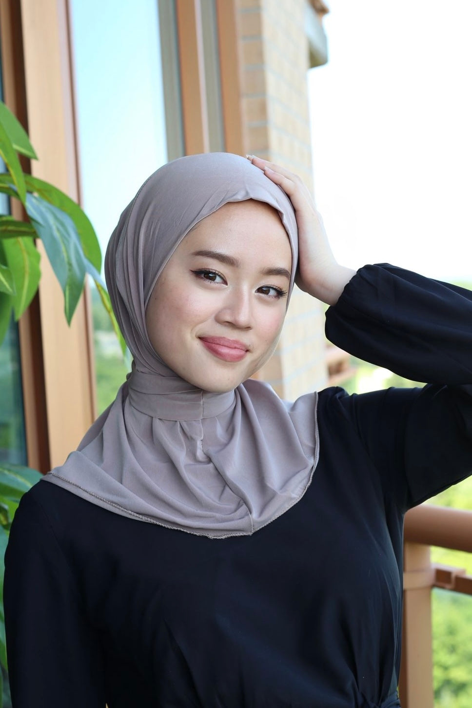 Athletic Hijab - Warm Grey
