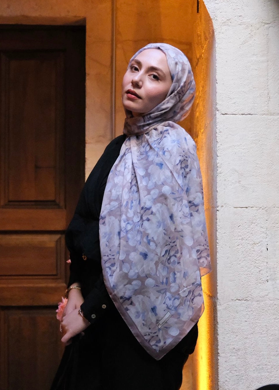 Garden Design Hijab - Warm Gray