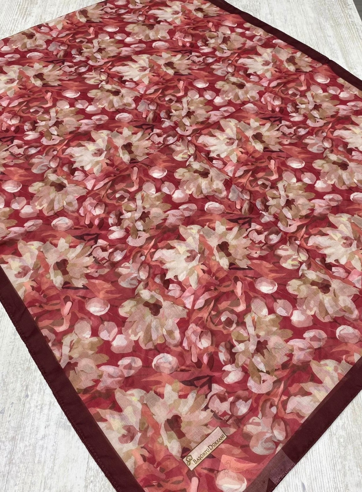 Garden Design Hijab - Burgundy