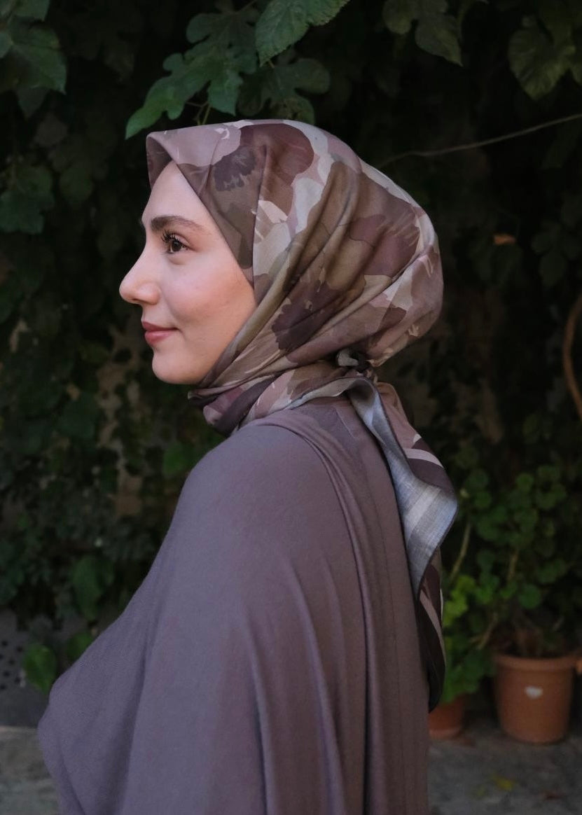 Maribel Square Scarf - Brown