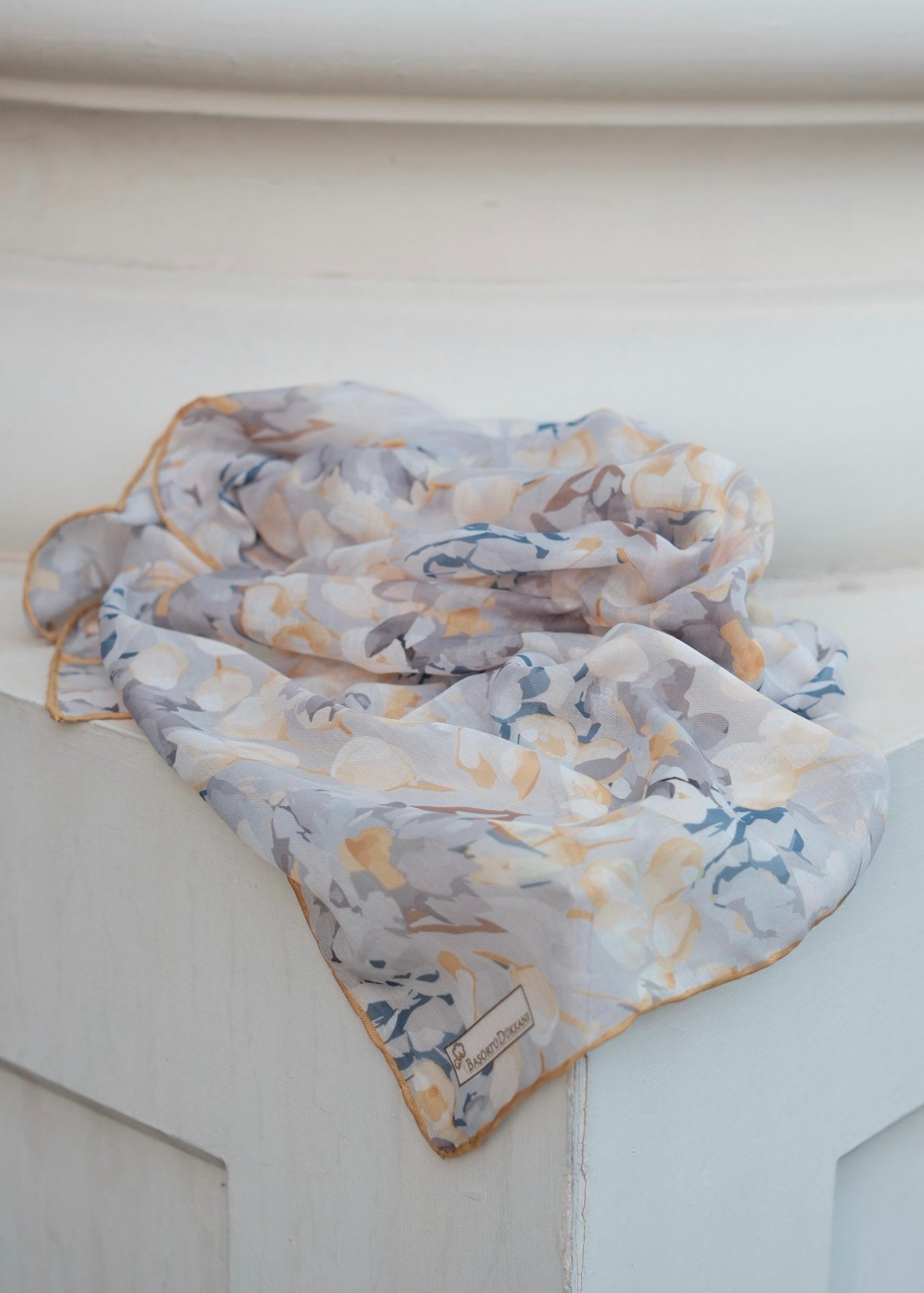 Garden Design Square Scarf - Sunlight