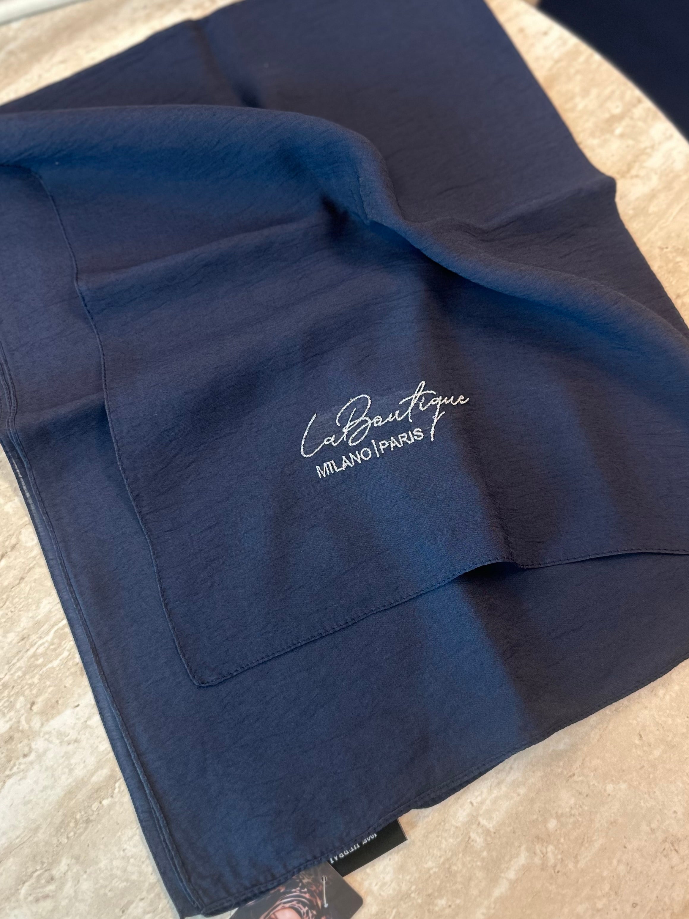 La Boutique - %100 Herbal Hijab Navy Blue