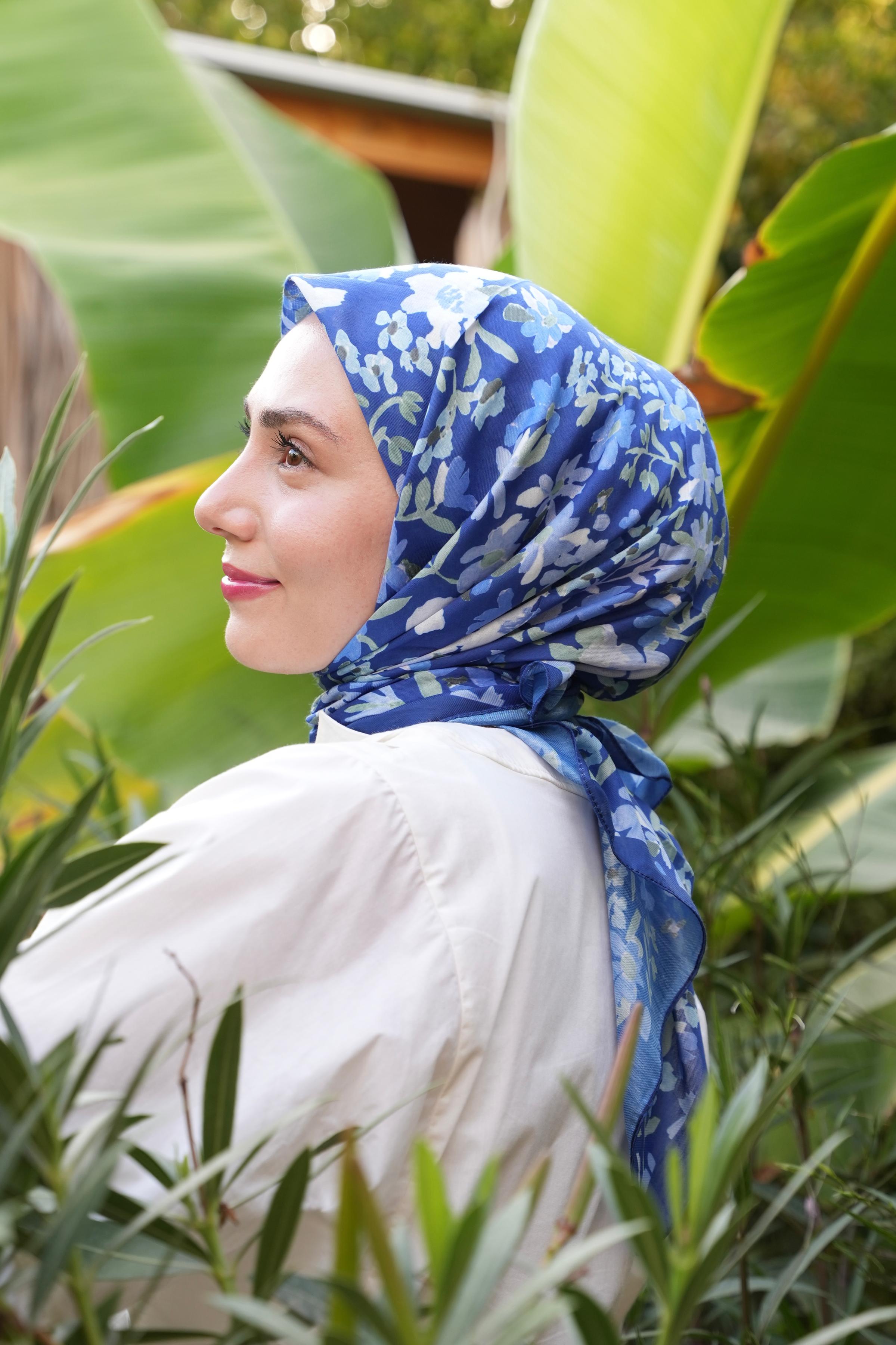 Primrose Pattern Square Scarf - Midnight Blue