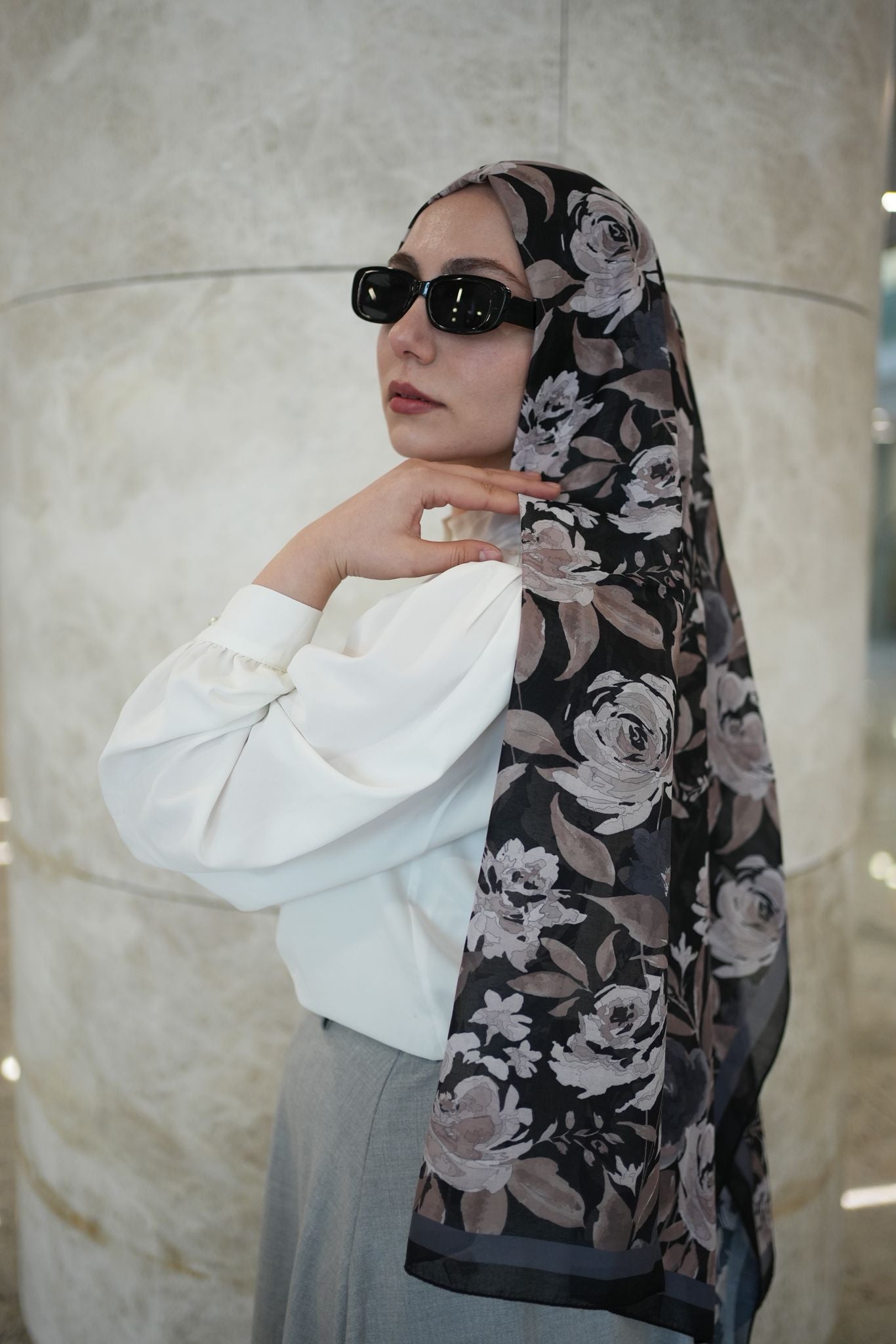 Florya Hijab - Black Beige