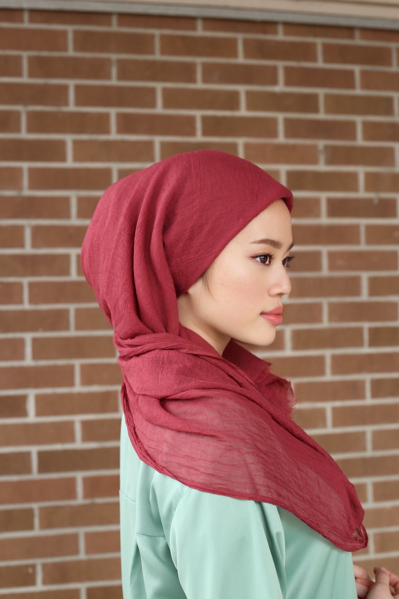 Relax Hijab - Cranberry Jam