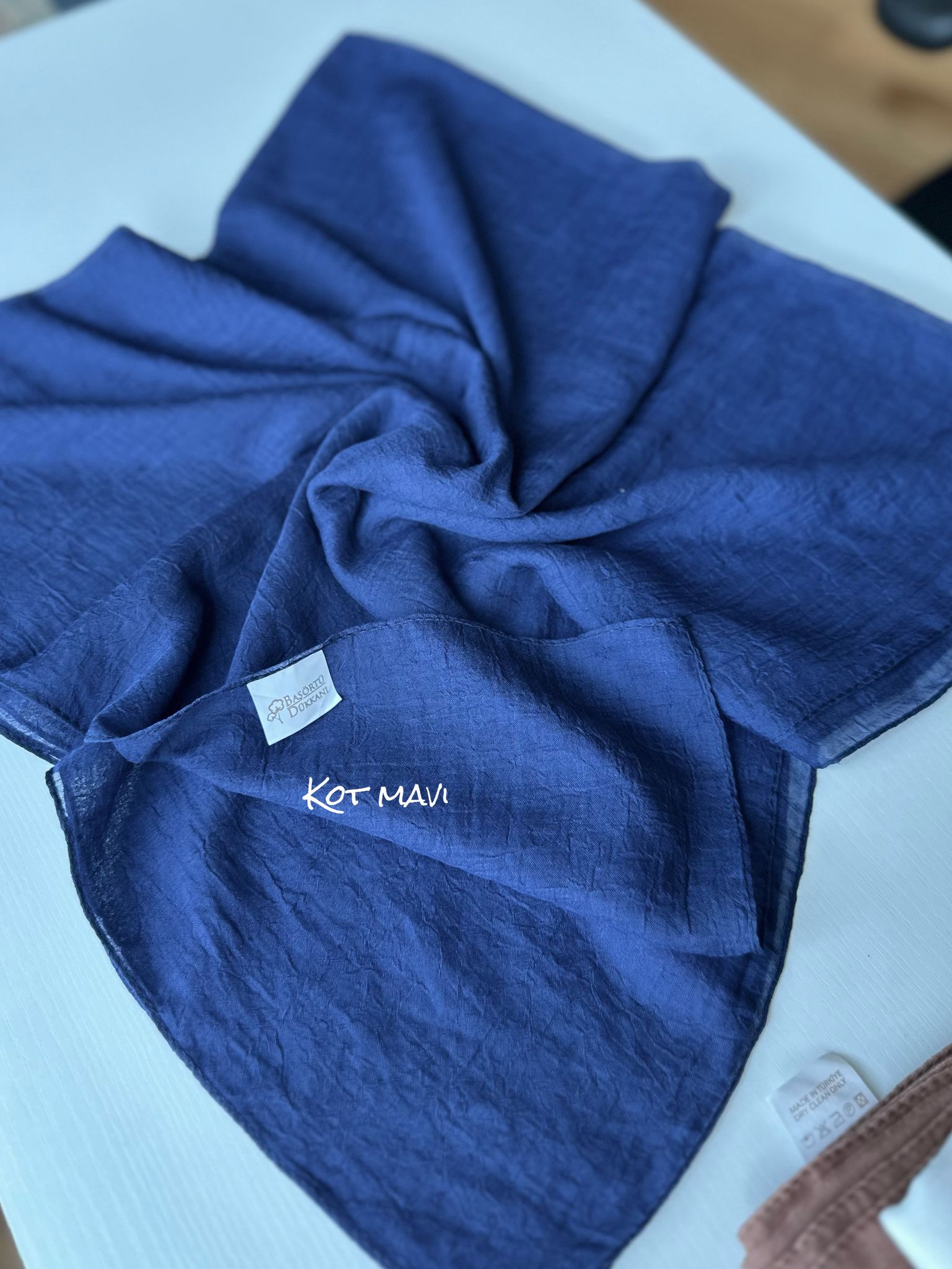 Relax Square Scarf - Denim Blue