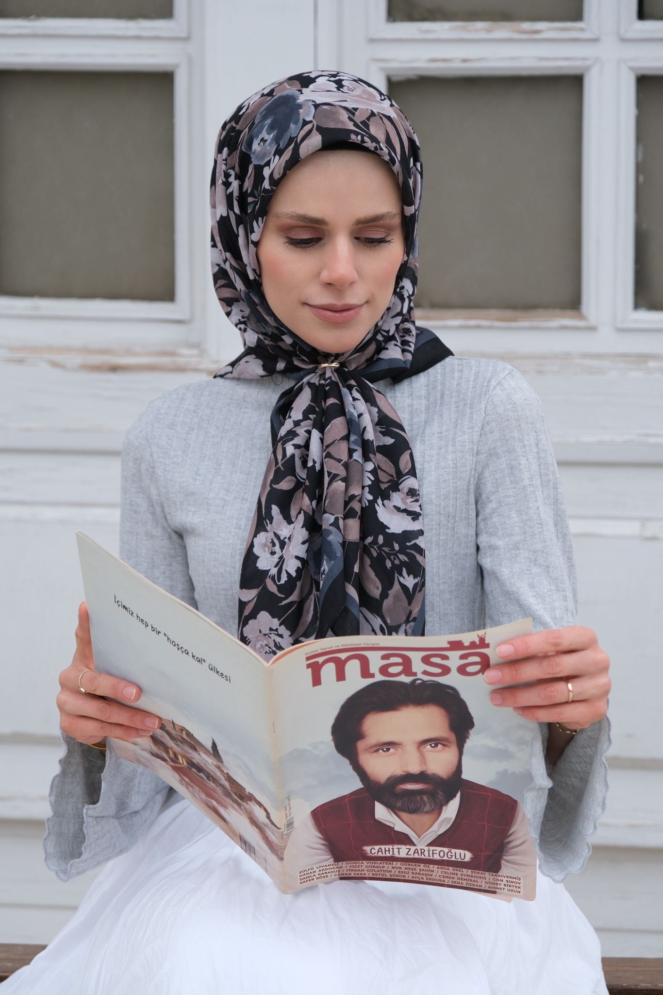 Florya Square Scarf - Black Beige