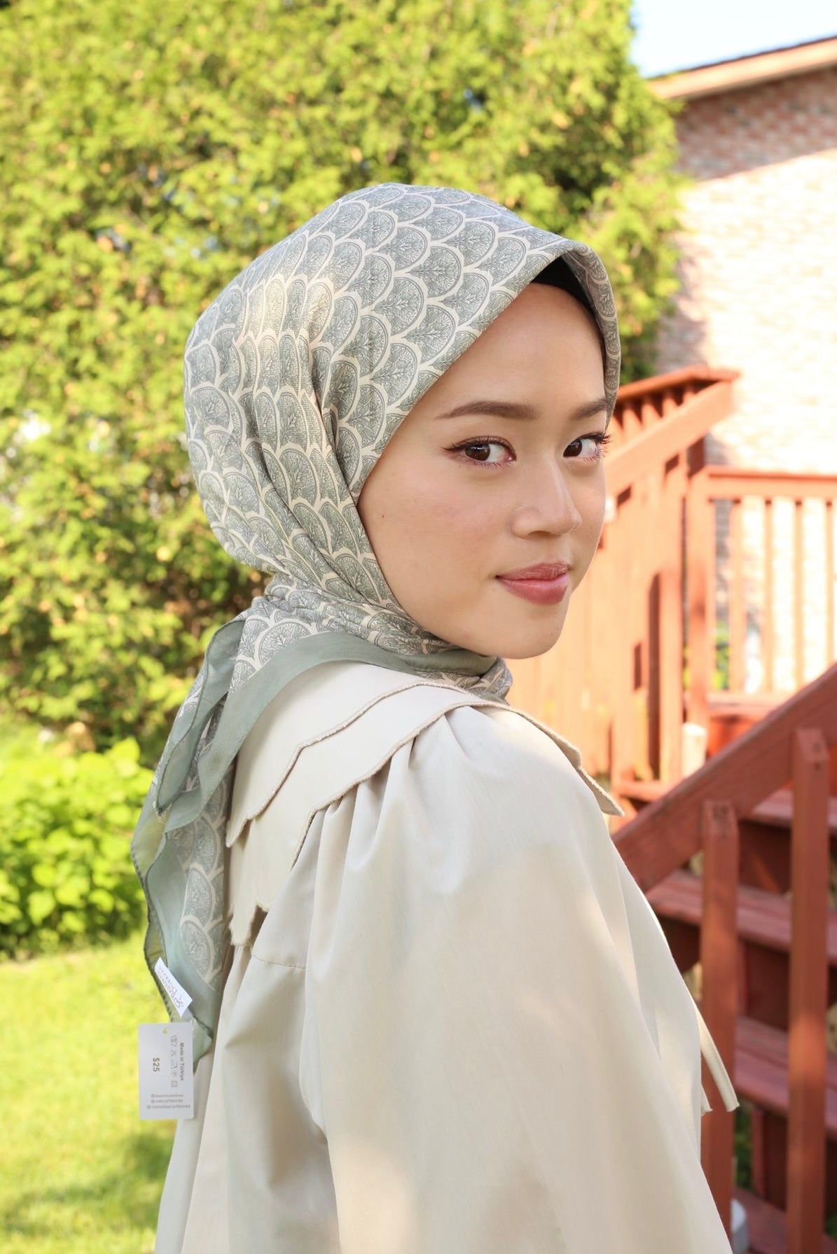 Minimal Square Scarf - Soft Green