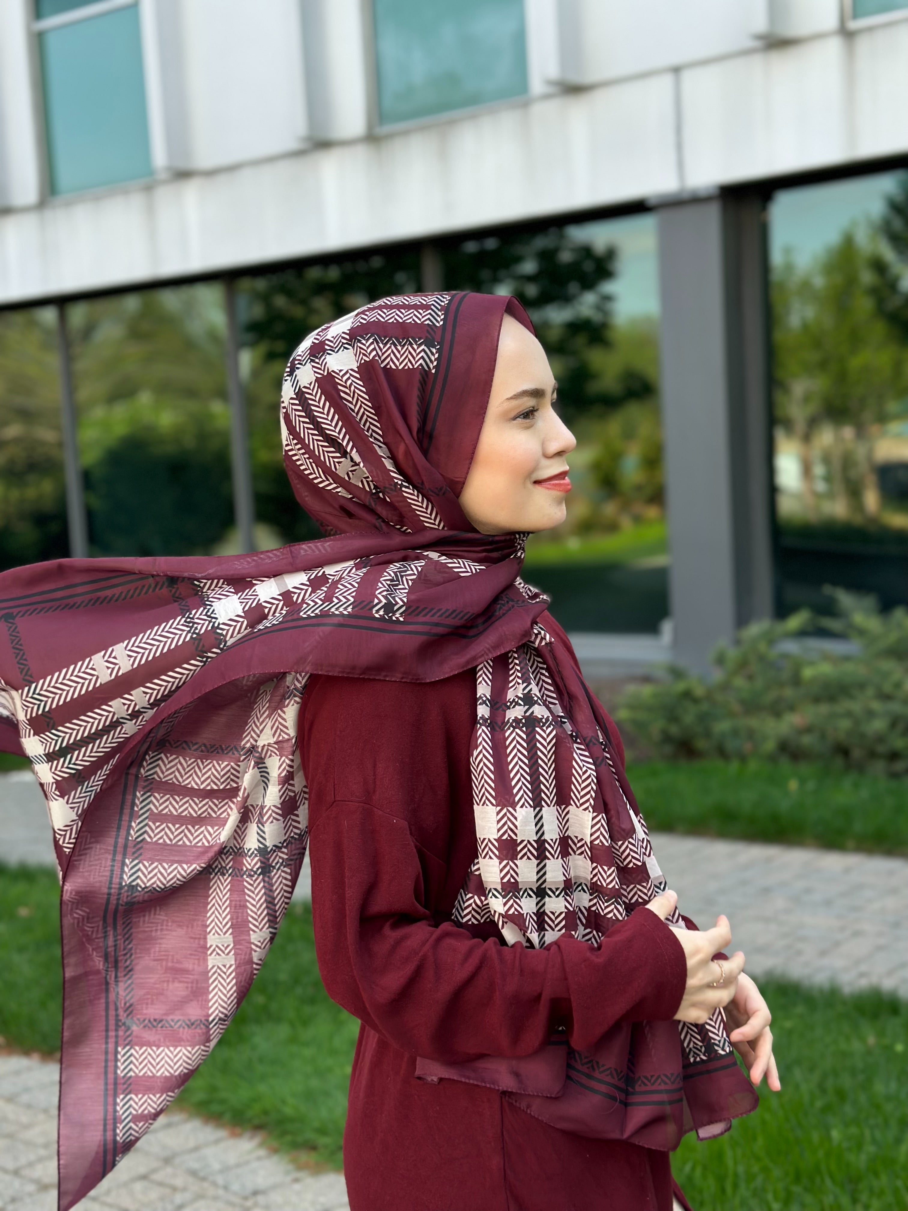 Plaid Hijab - Burgundy
