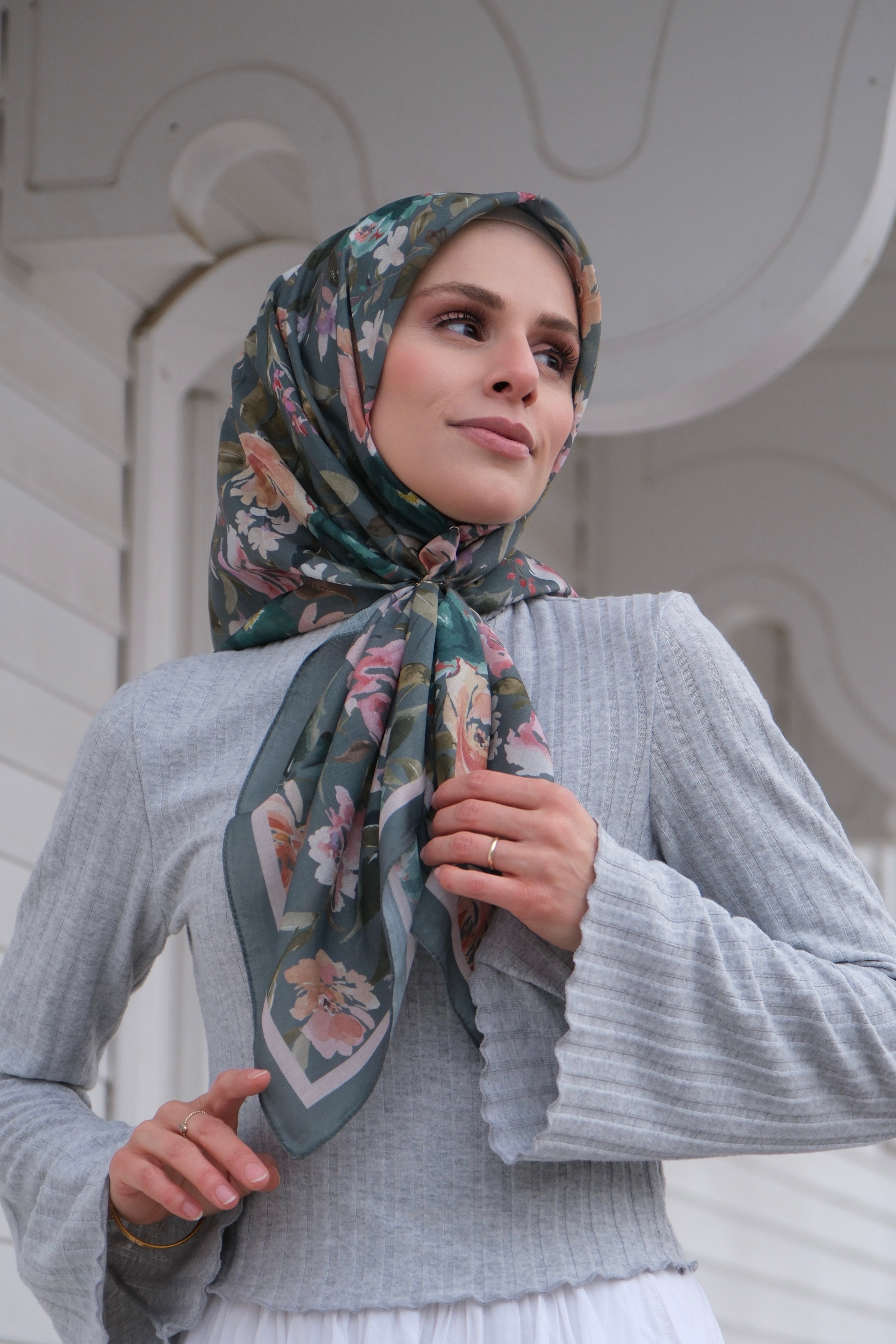 Florya Square Scarf - Green