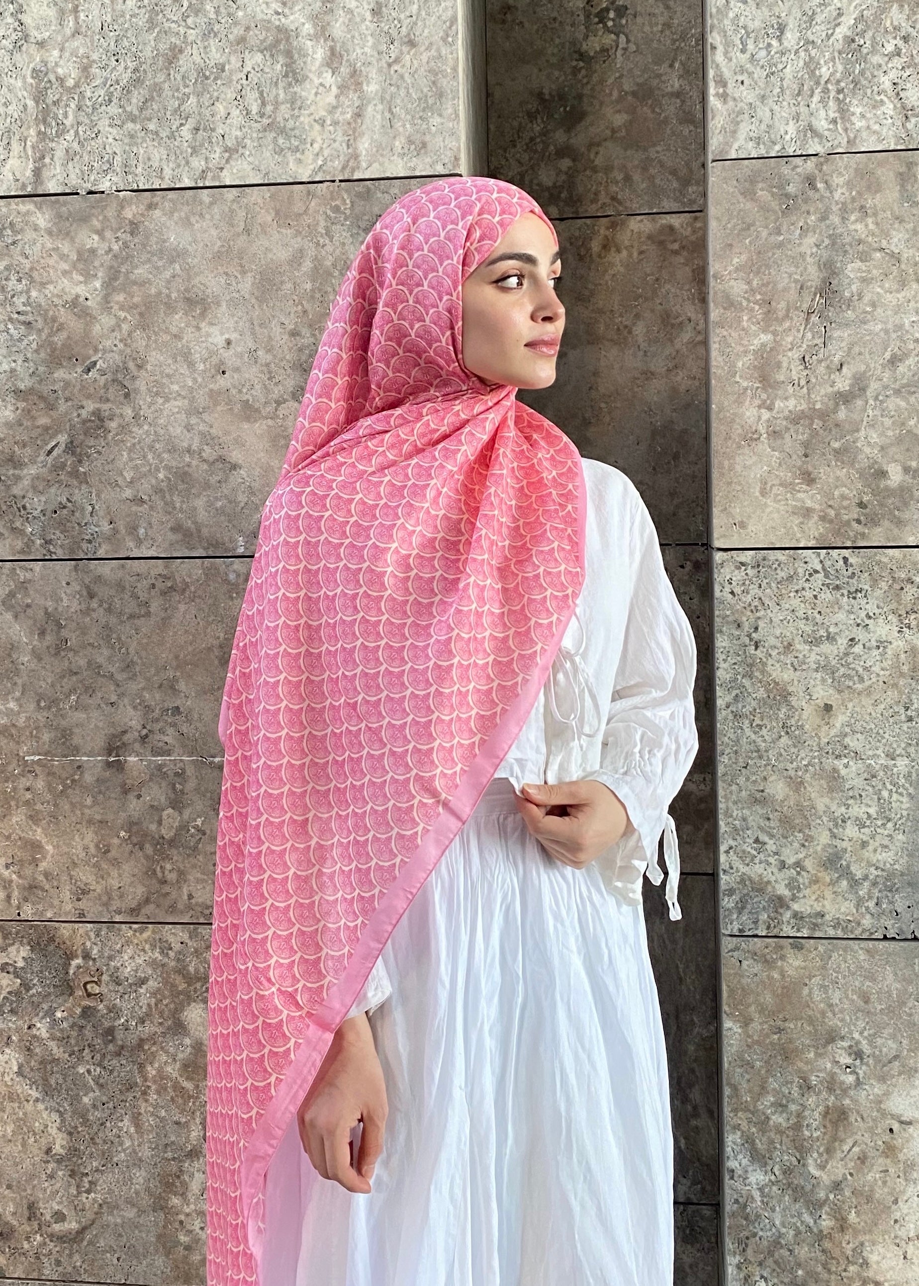 Minimal Pattern Hijab - Candy Pink