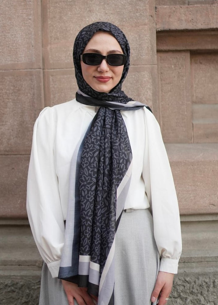 Flora Line Hijab - Black Grey
