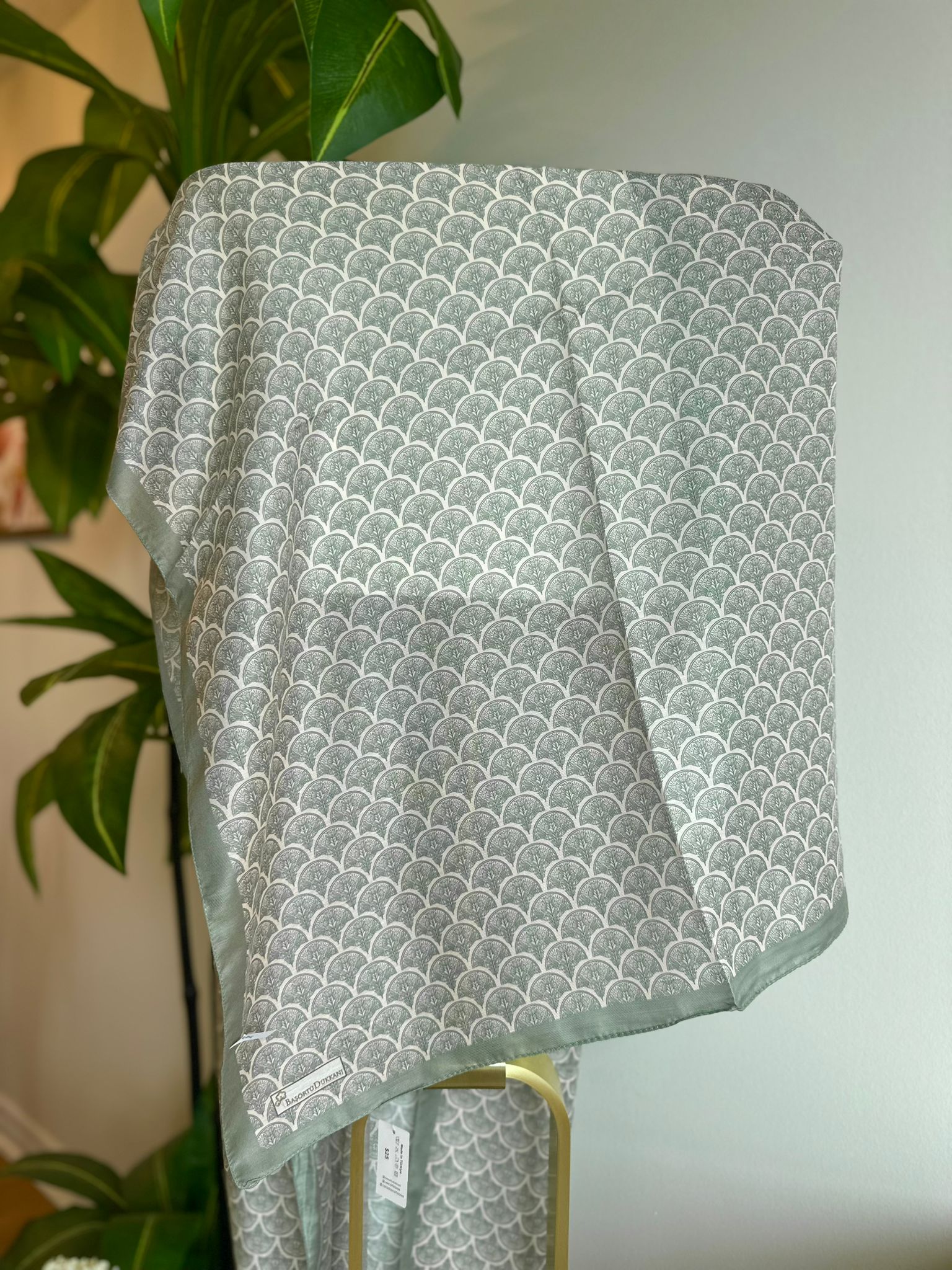 Minimal Pattern Hijab - Sage Green
