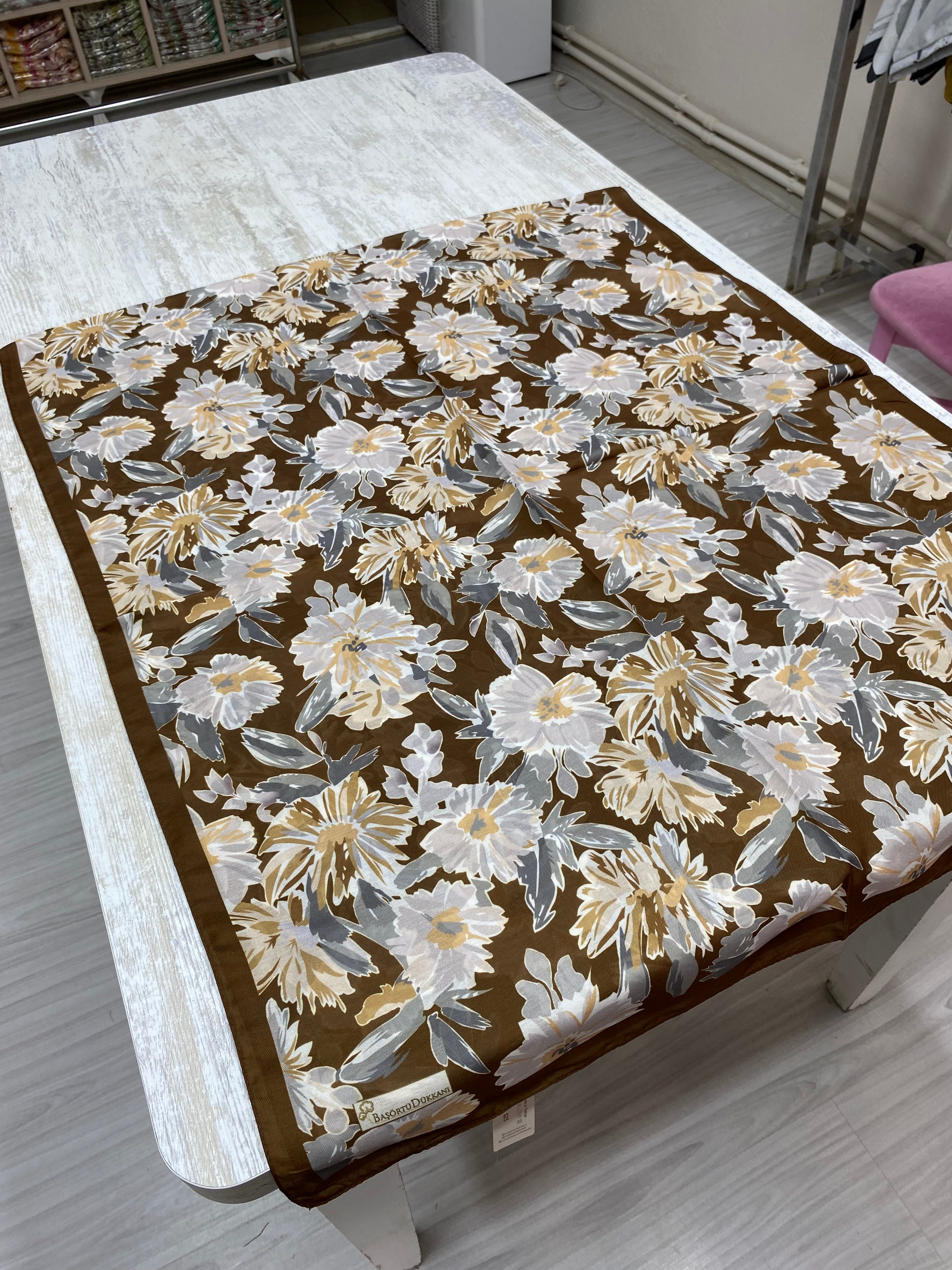 Matilda Pattern Hijab - Brown