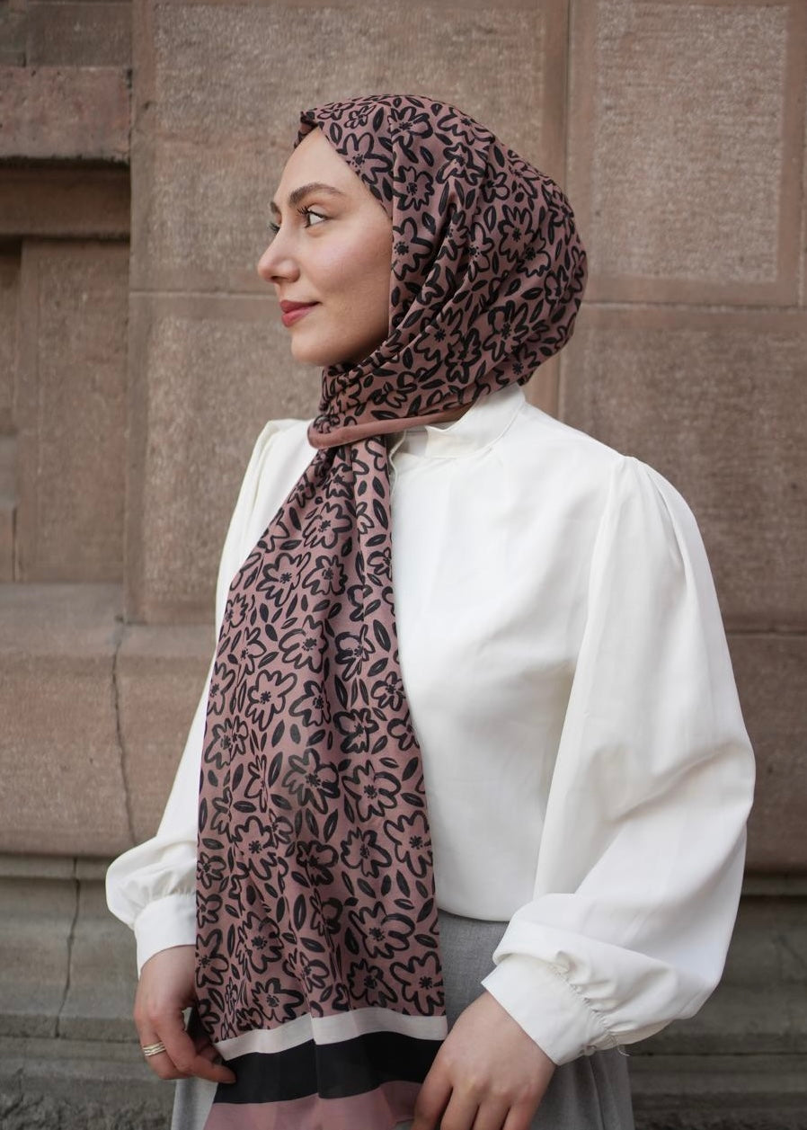 Flora Line Hijab - Caramel